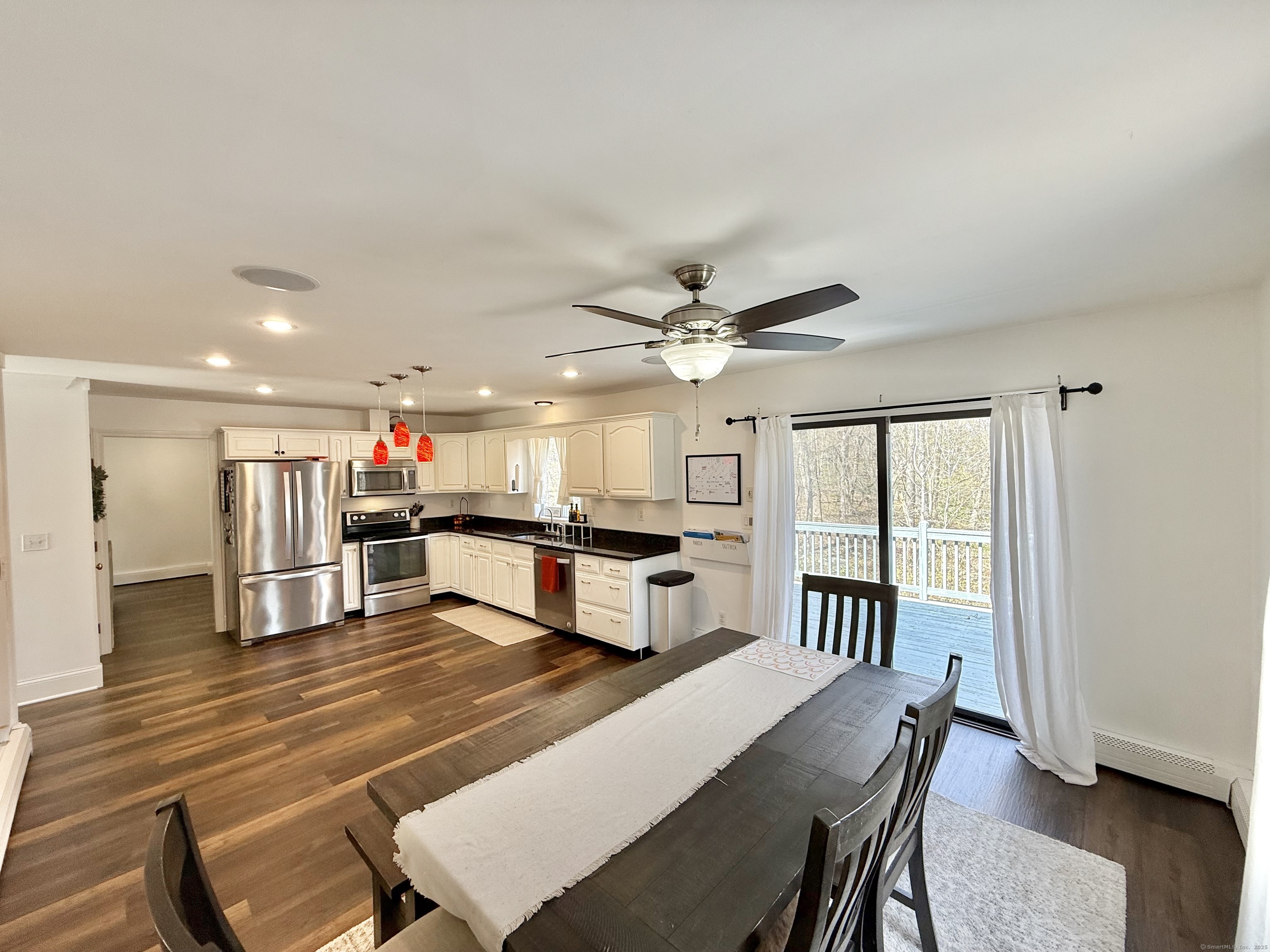 33 Steep Hill, Seymour, Connecticut 06483