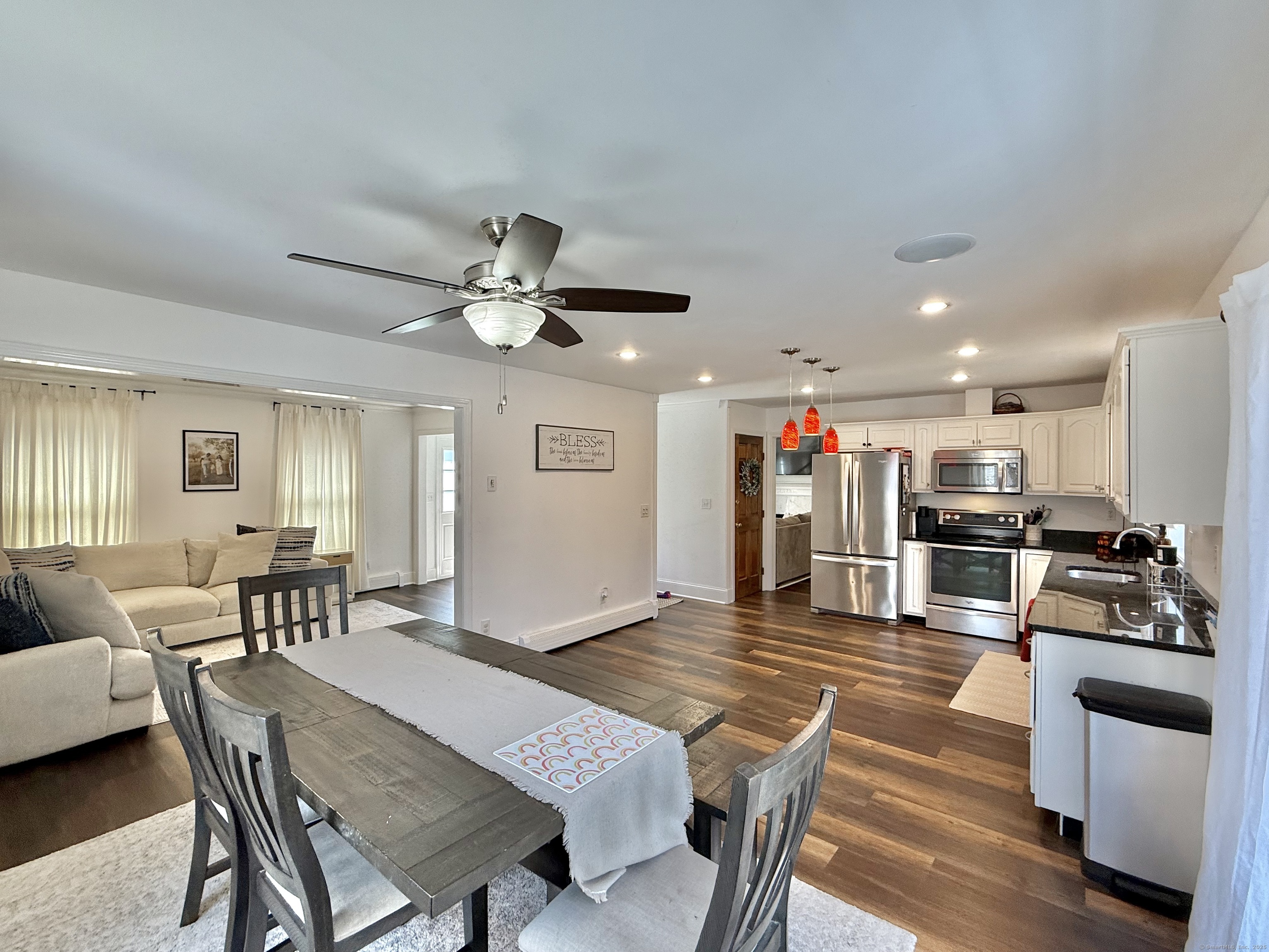 33 Steep Hill, Seymour, Connecticut 06483