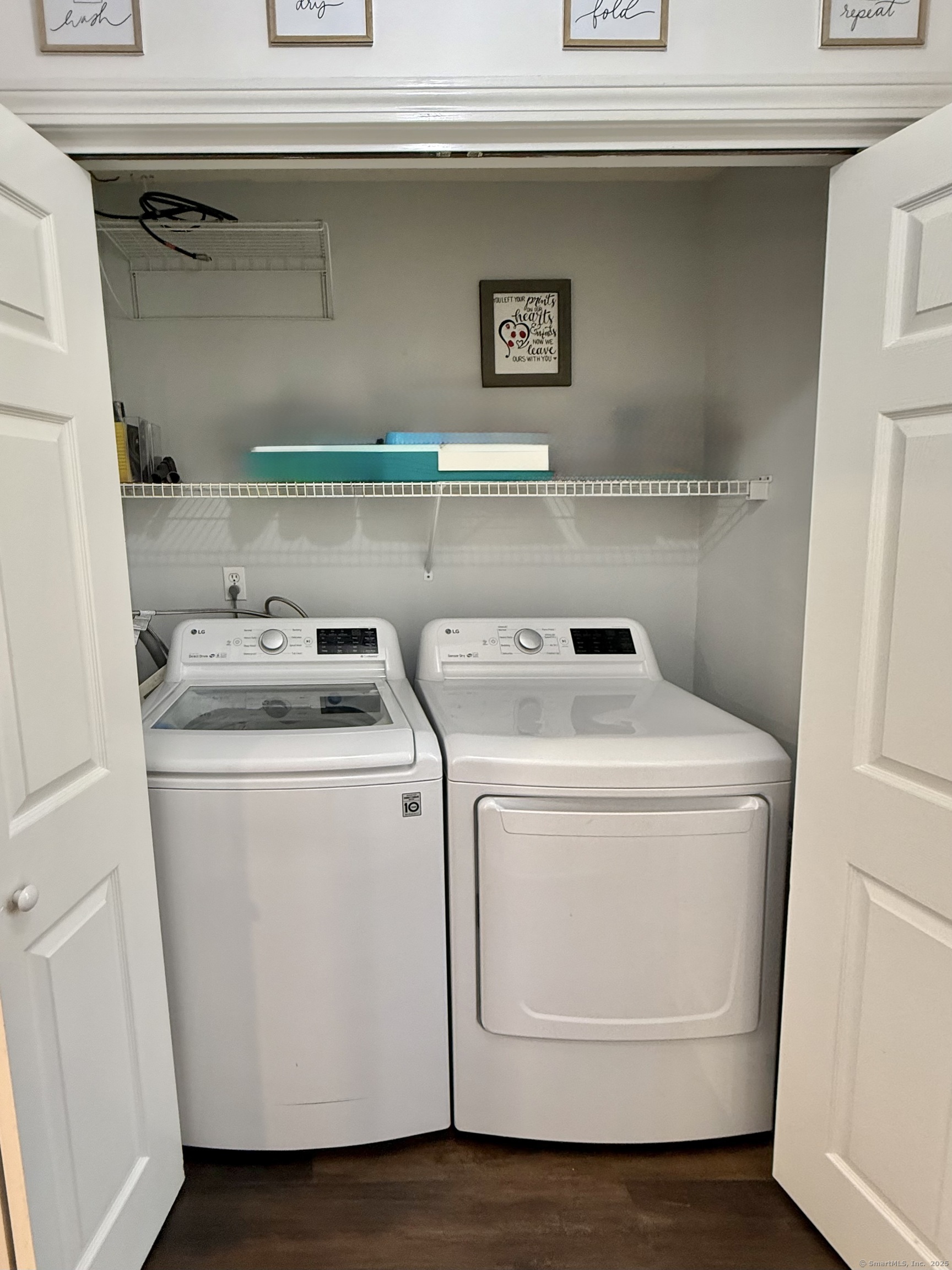 33 Steep Hill, Seymour, Connecticut 06483