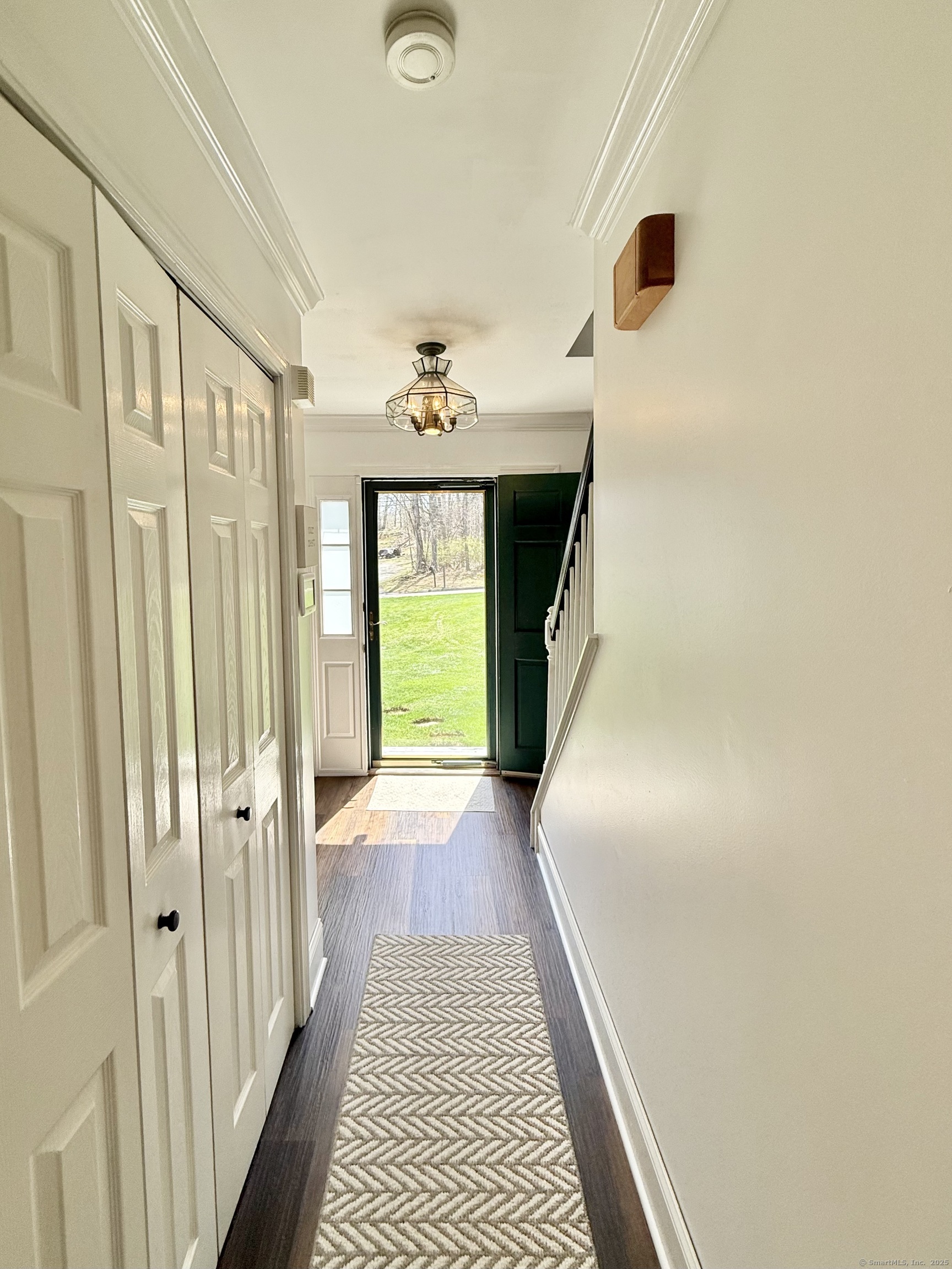 33 Steep Hill, Seymour, Connecticut 06483