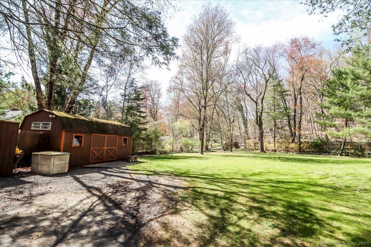 15 Pond View, Stamford, Connecticut 06903