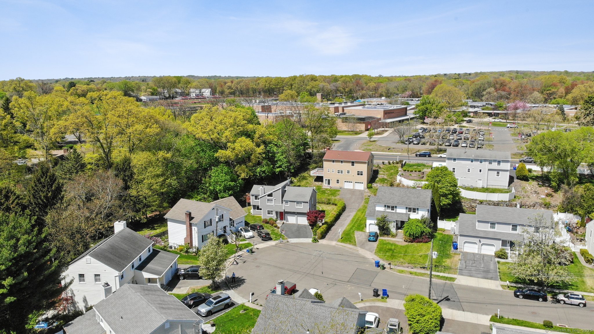 46 Fairway, Fairfield, Connecticut 06825