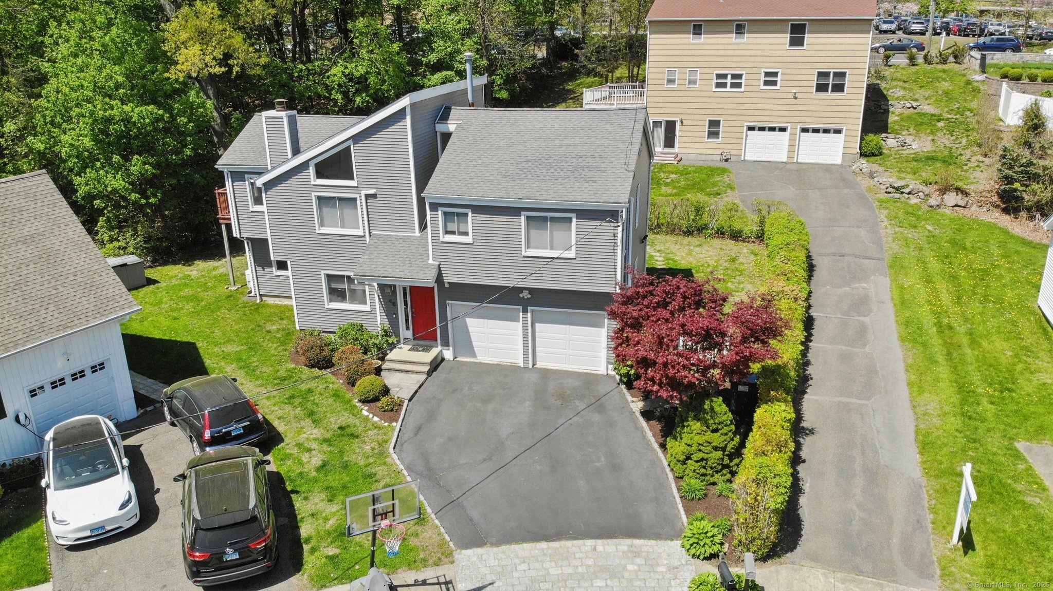 46 Fairway, Fairfield, Connecticut 06825