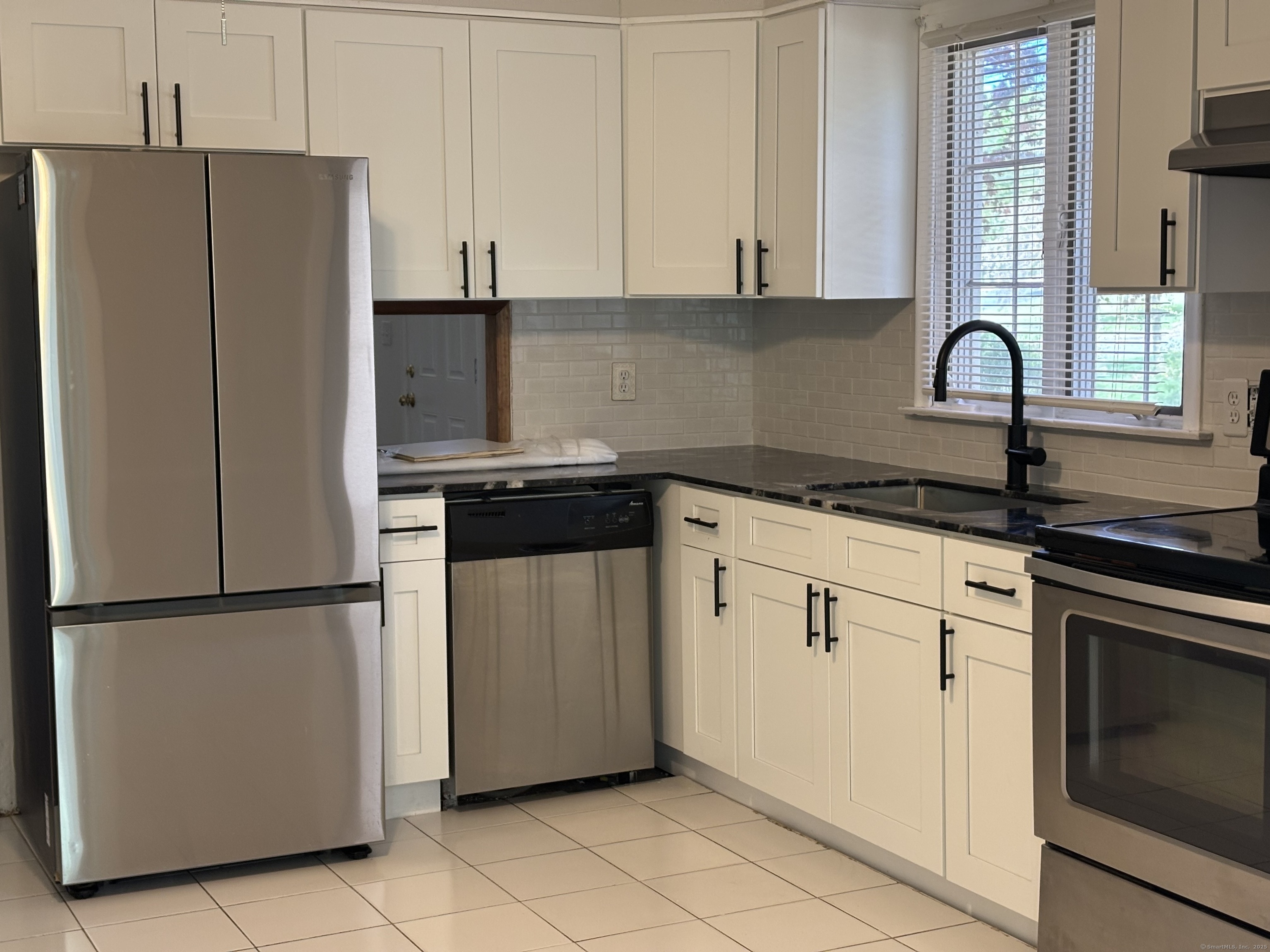 69 Bassett, North Haven, Connecticut 06473