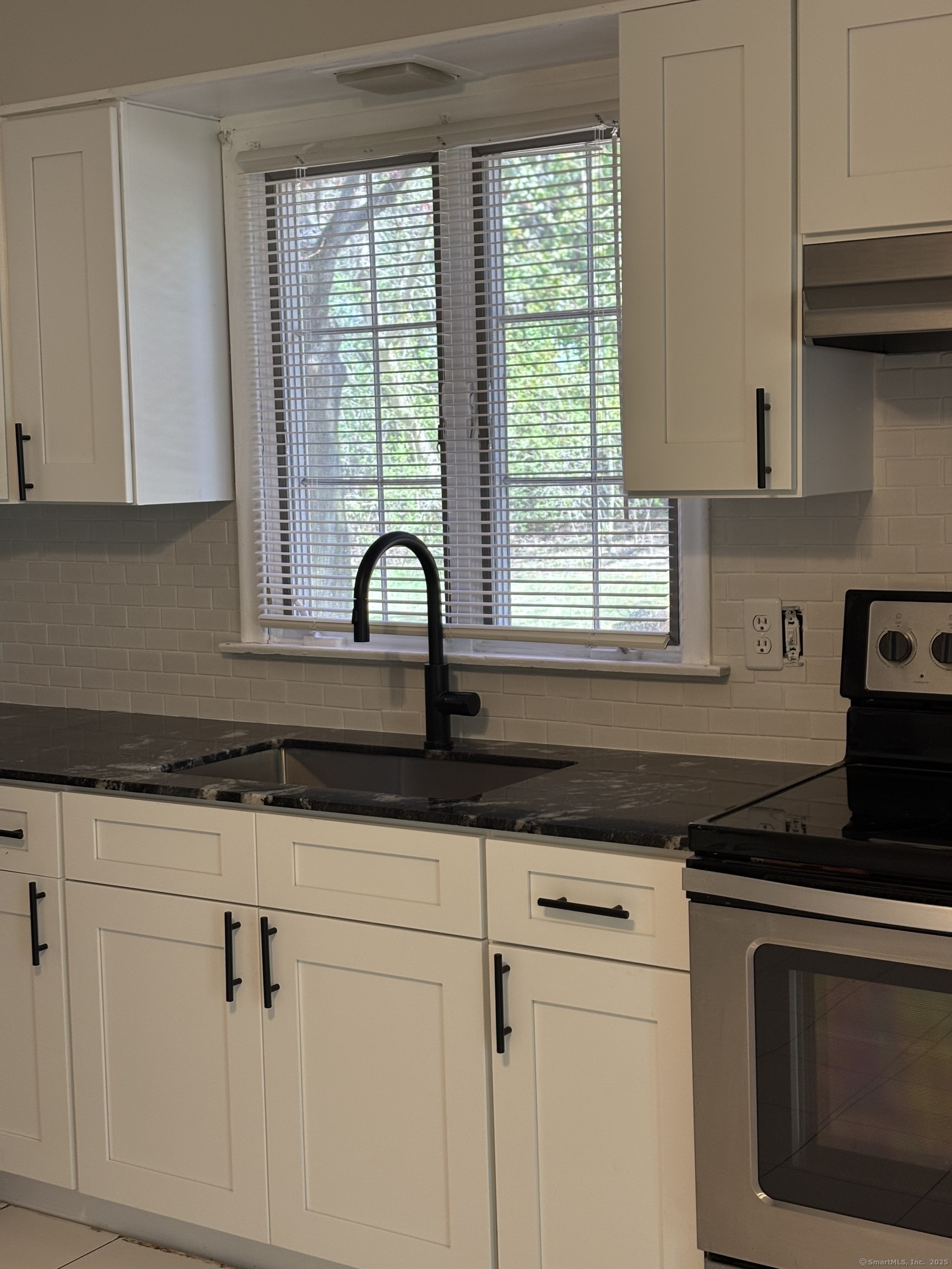 69 Bassett, North Haven, Connecticut 06473