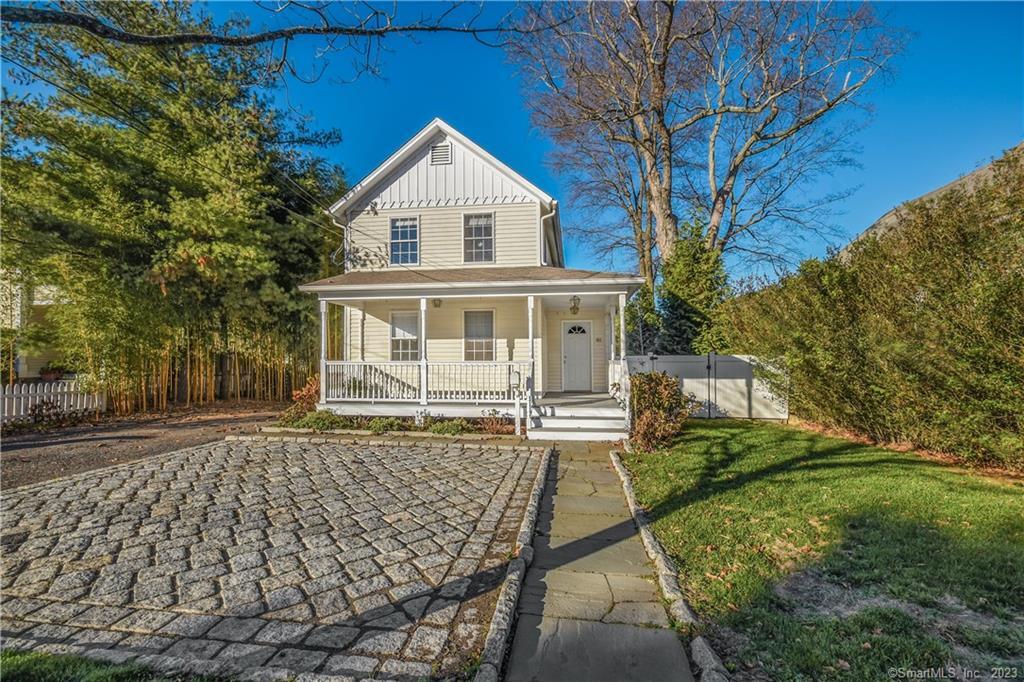 60 East, New Canaan, Connecticut 06840