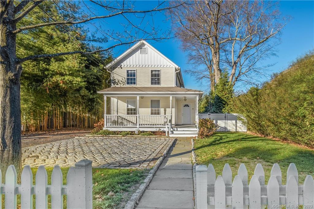 60 East, New Canaan, Connecticut 06840