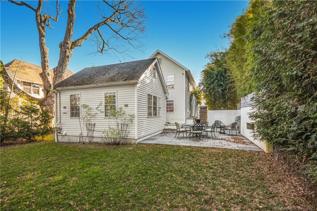 60 East, New Canaan, Connecticut 06840
