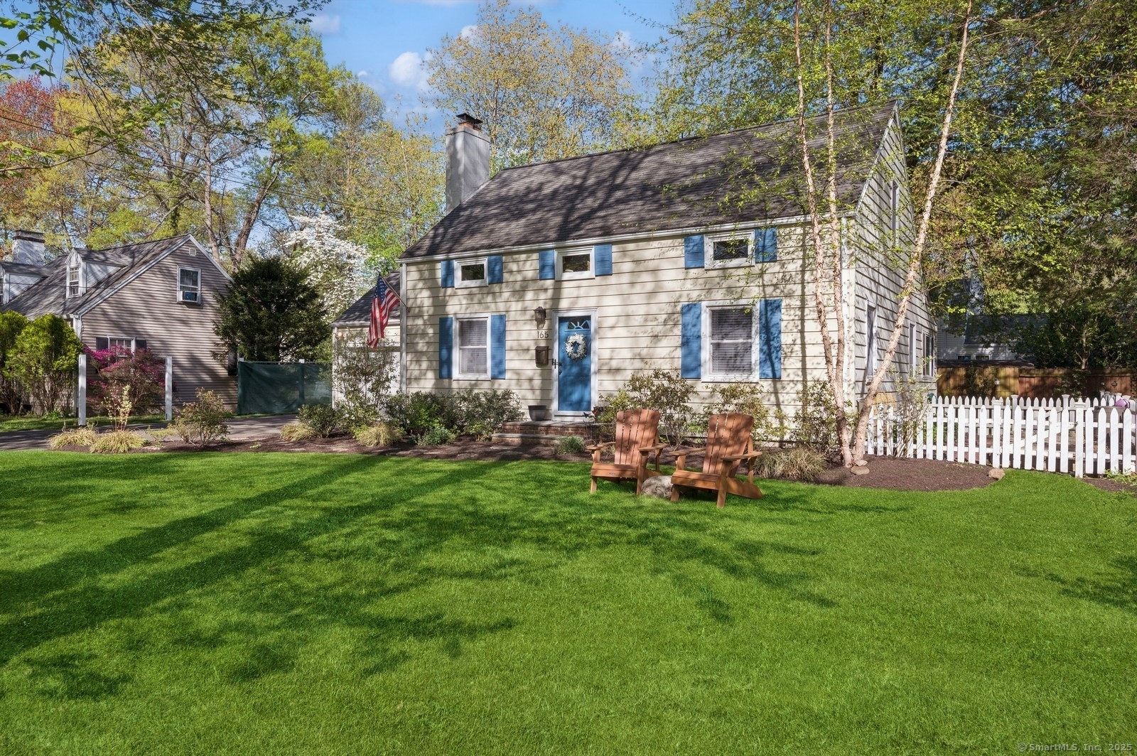 165 Woodbury, Stamford, Connecticut 06907