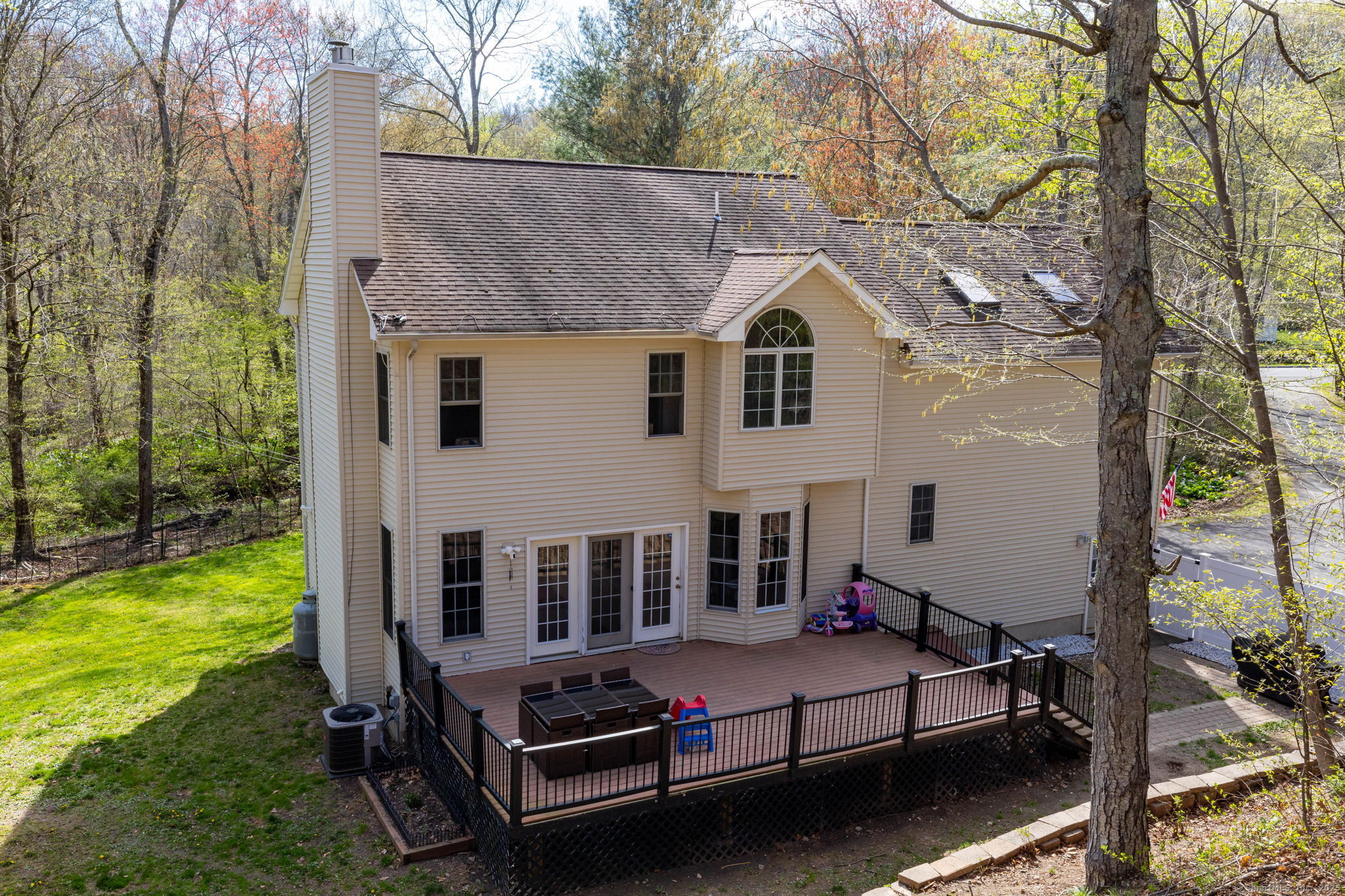 41 Todd Hollow, Plymouth, Connecticut 06782