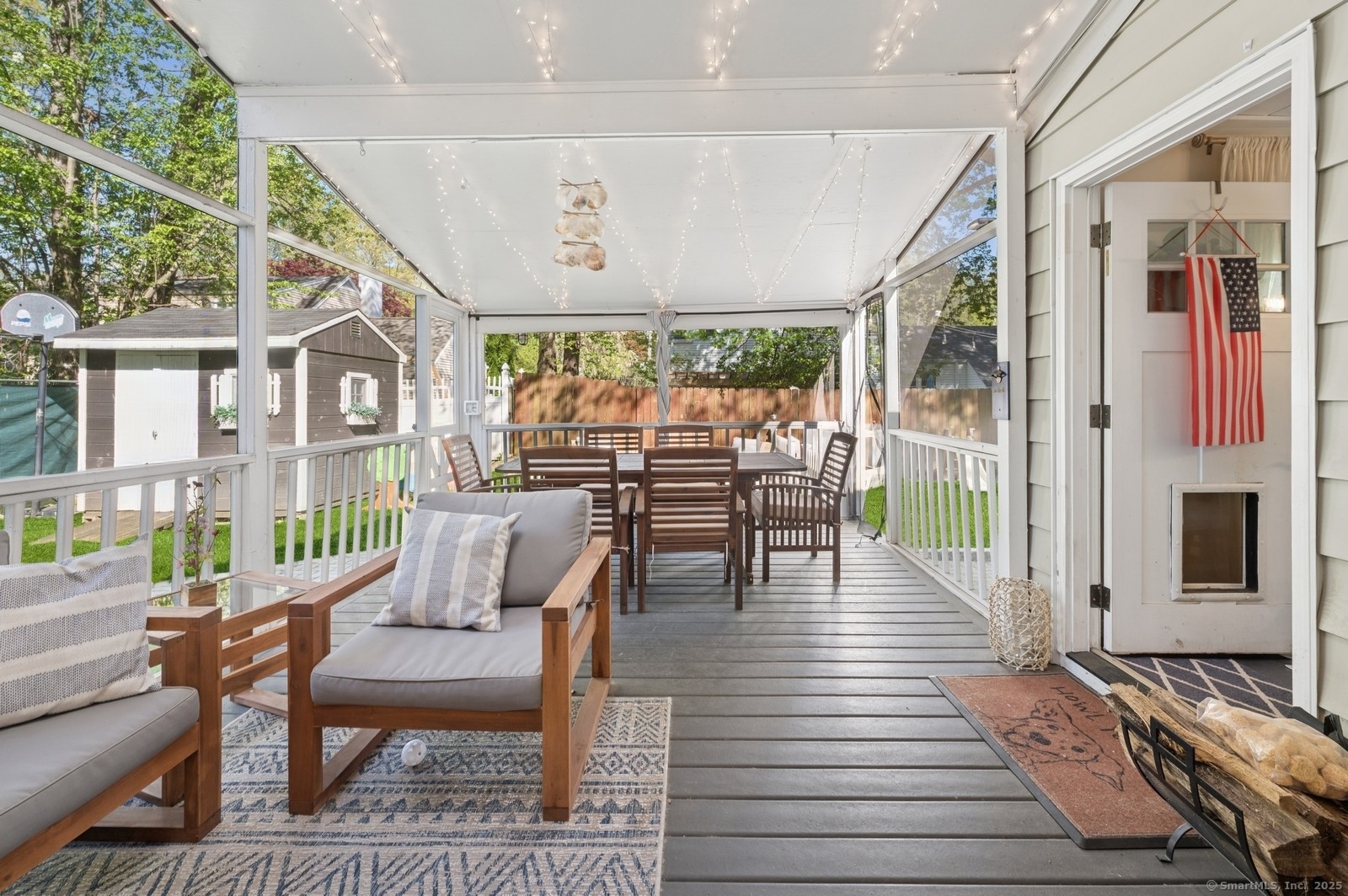 165 Woodbury, Stamford, Connecticut 06907