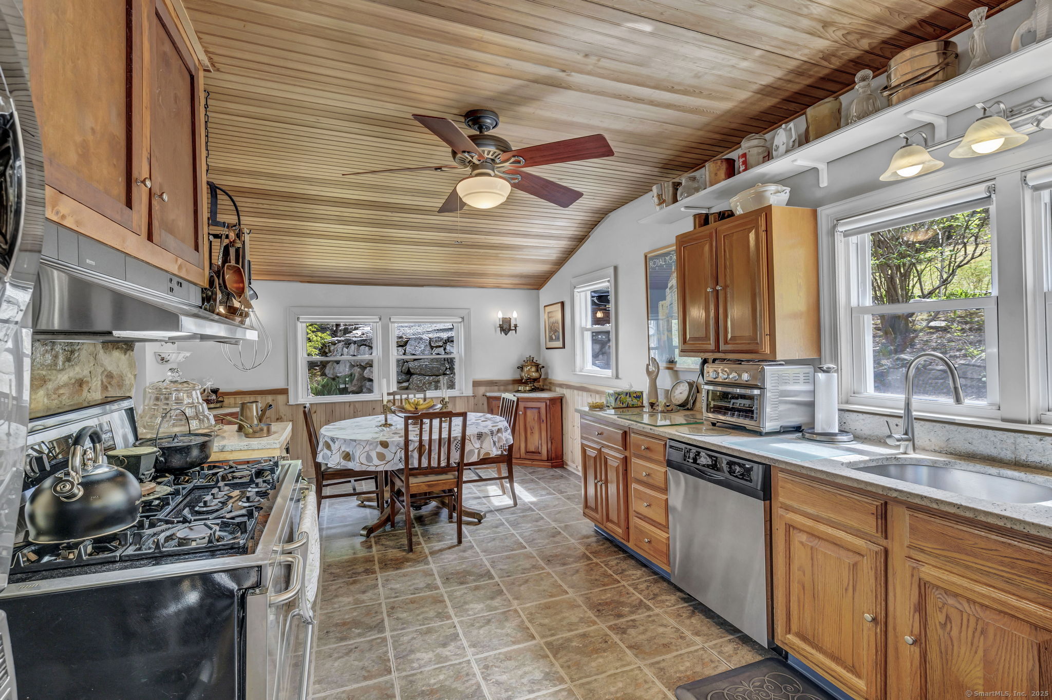 25 Brookbridge, Newtown, Connecticut 06482