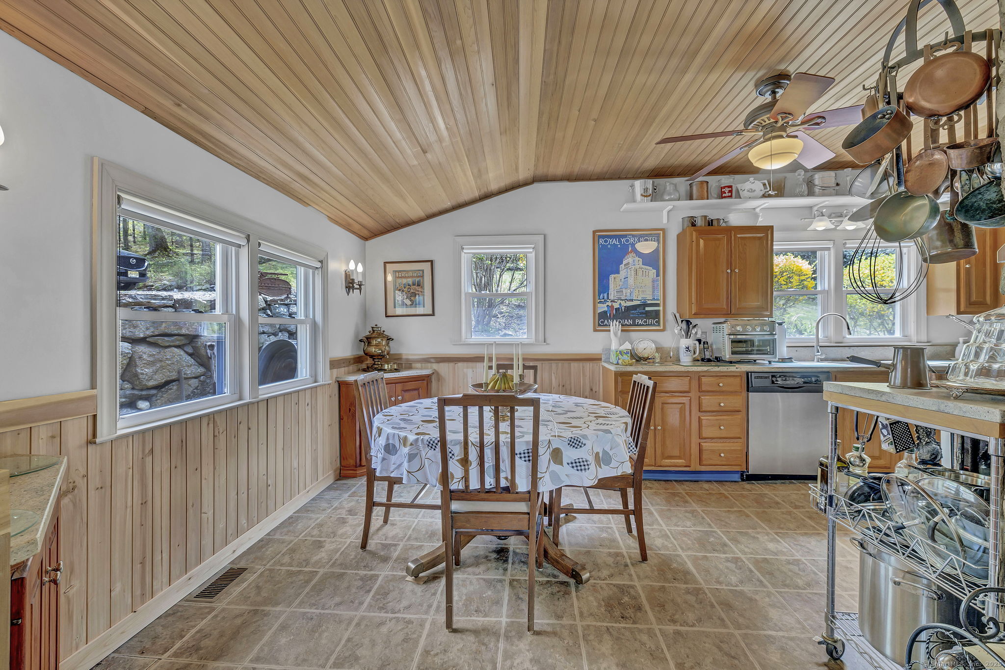 25 Brookbridge, Newtown, Connecticut 06482