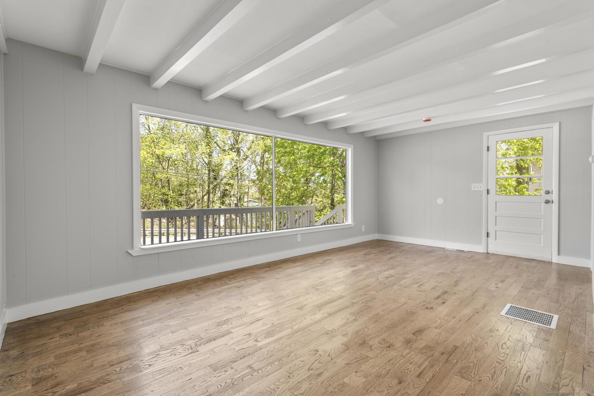 52 Short Beach, East Haven, Connecticut 06512