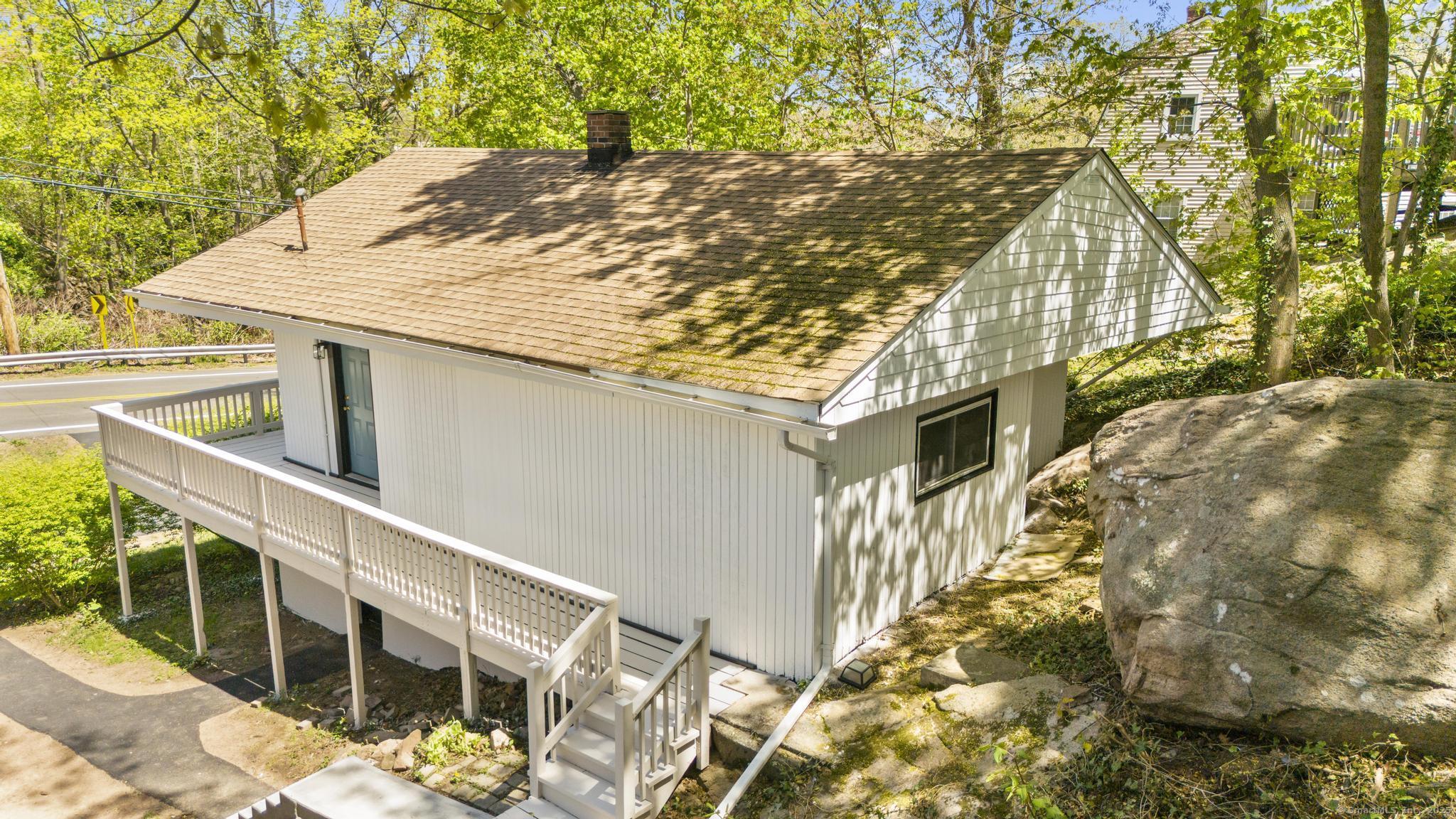52 Short Beach, East Haven, Connecticut 06512