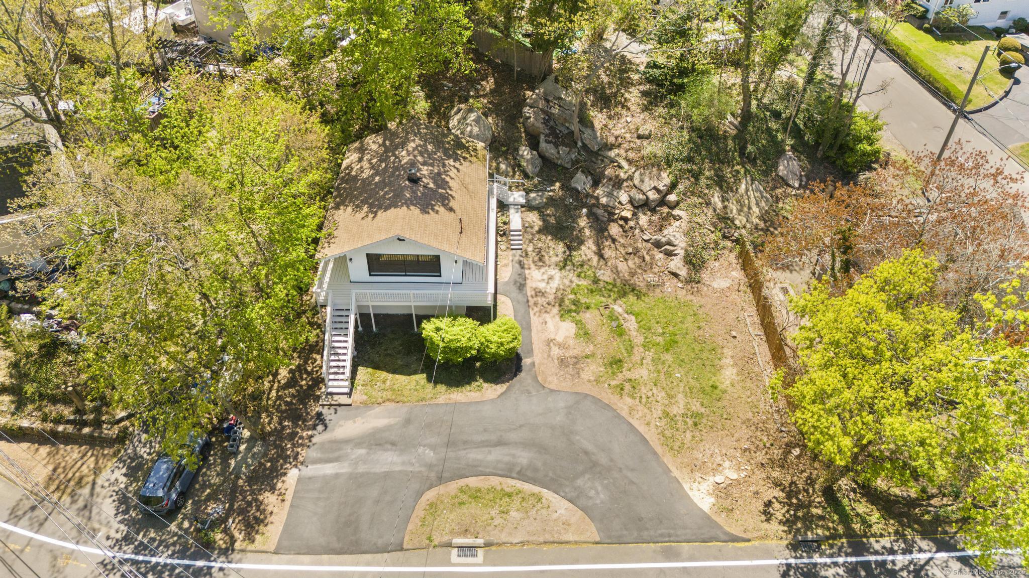 52 Short Beach, East Haven, Connecticut 06512