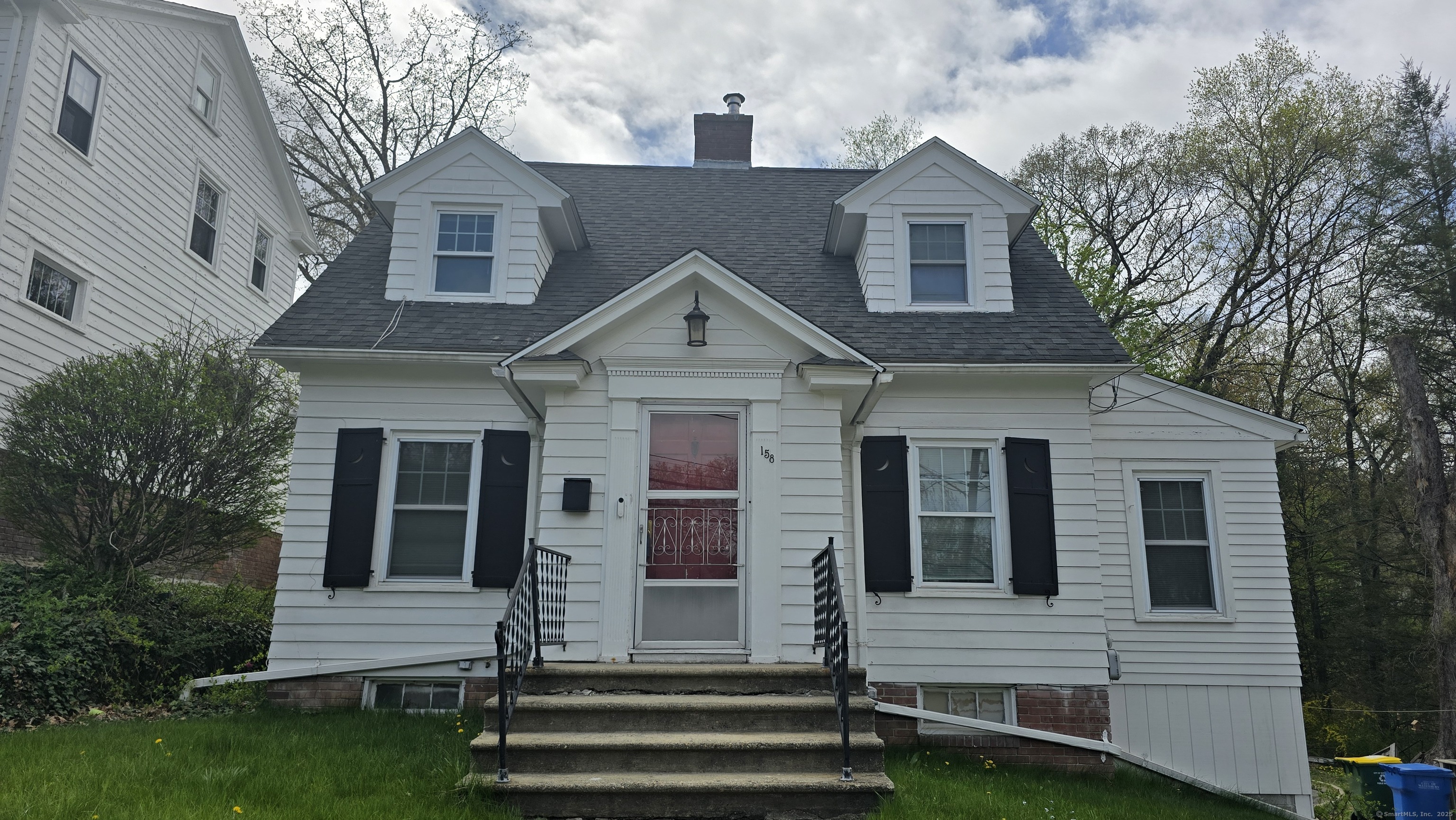 158 Circuit, Waterbury, Connecticut 06708