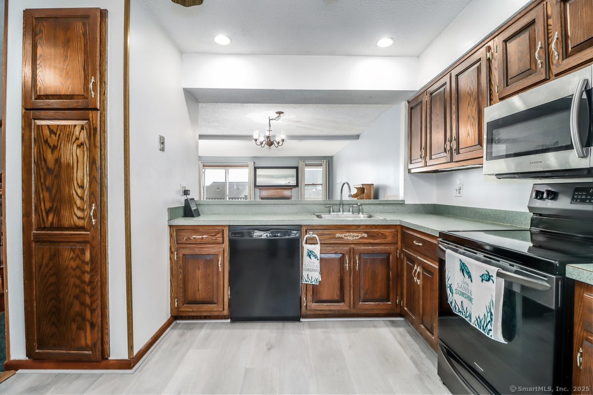 55 Mill Plain, Danbury, Connecticut 06811