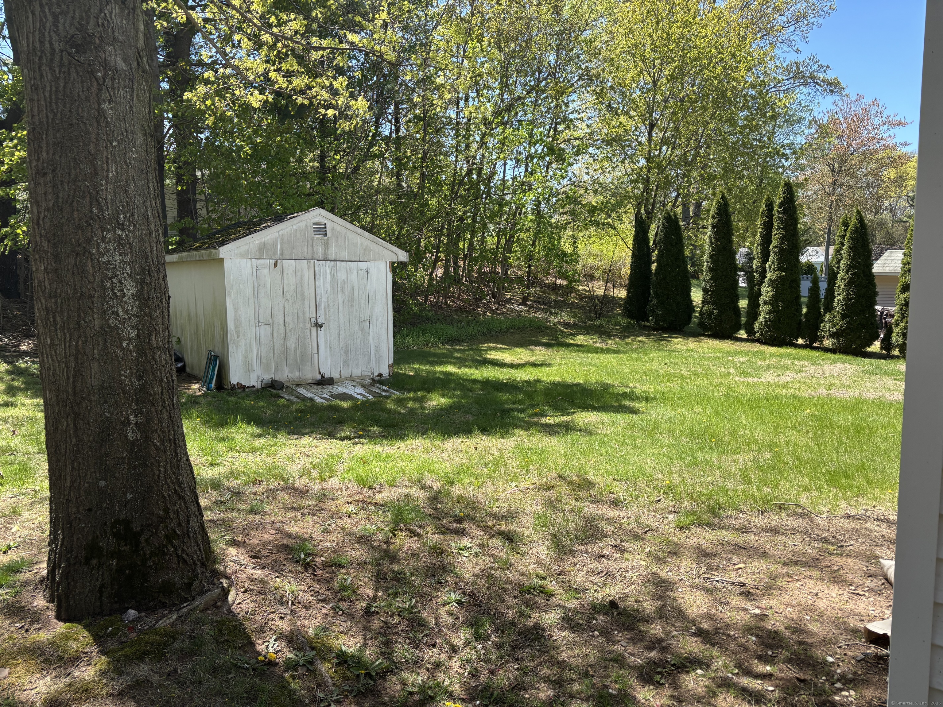 69 Bassett, North Haven, Connecticut 06473