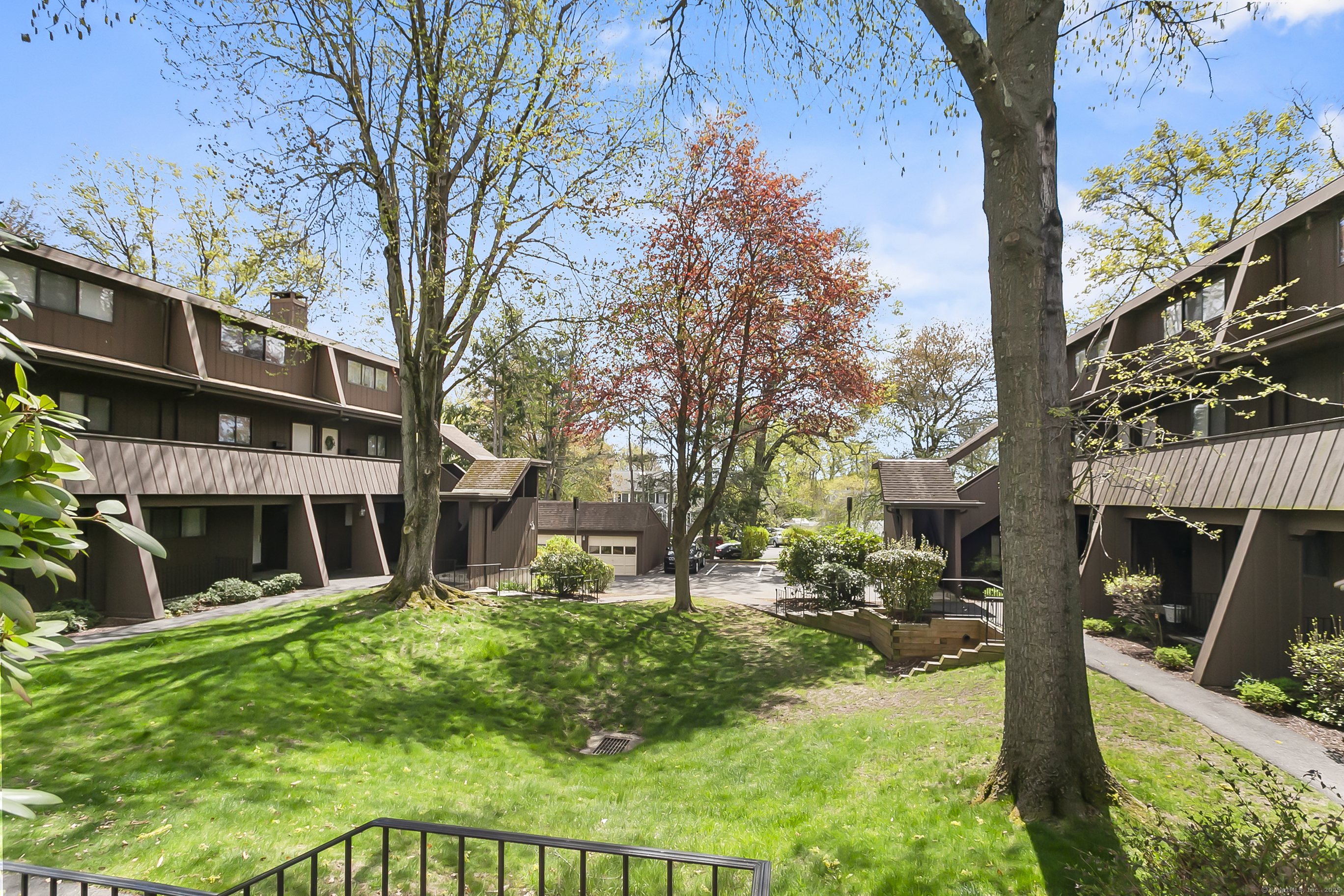 193 Knapps, Fairfield, Connecticut 06825