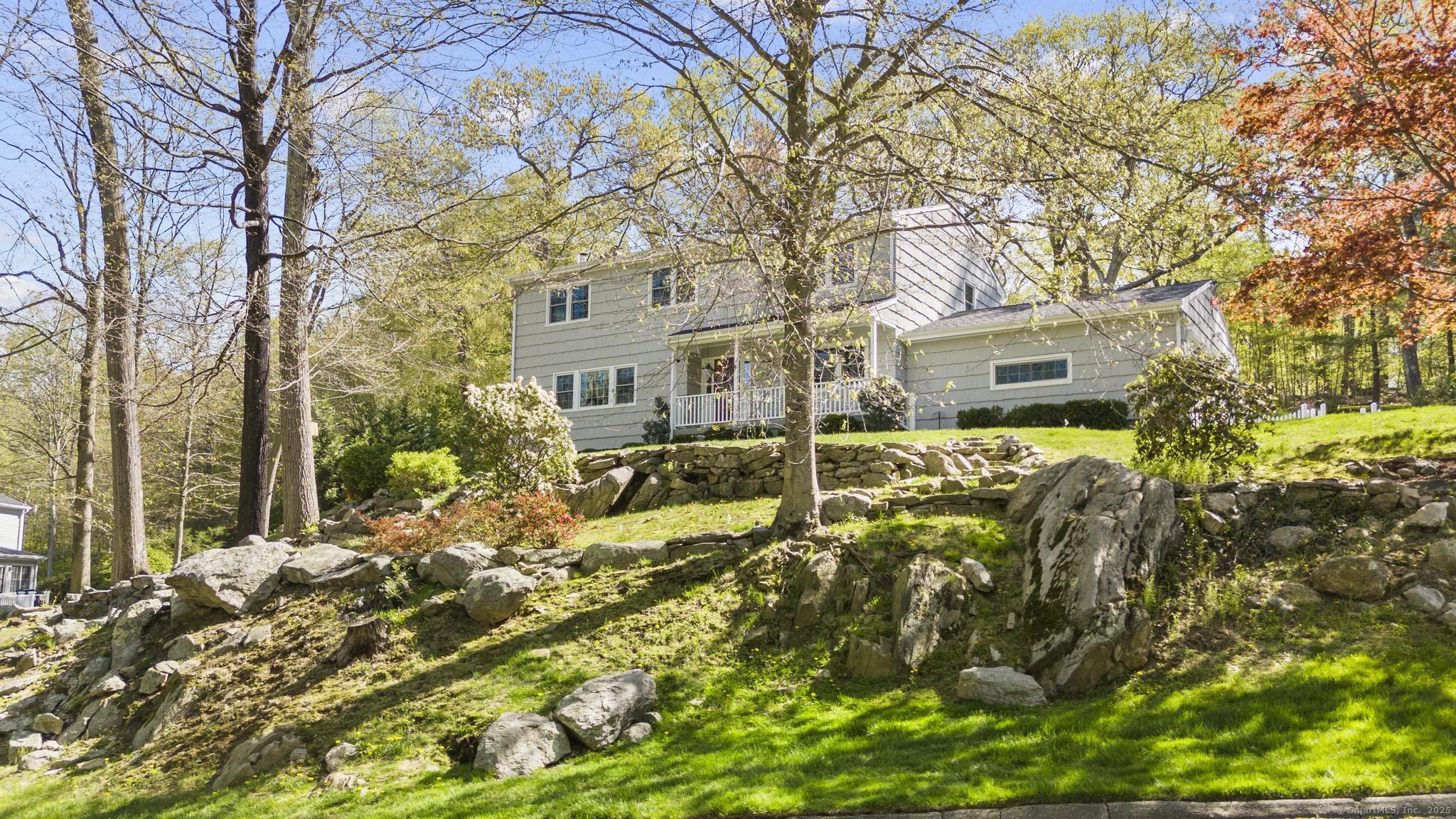 16 Black Twig, Stamford, Connecticut 06903