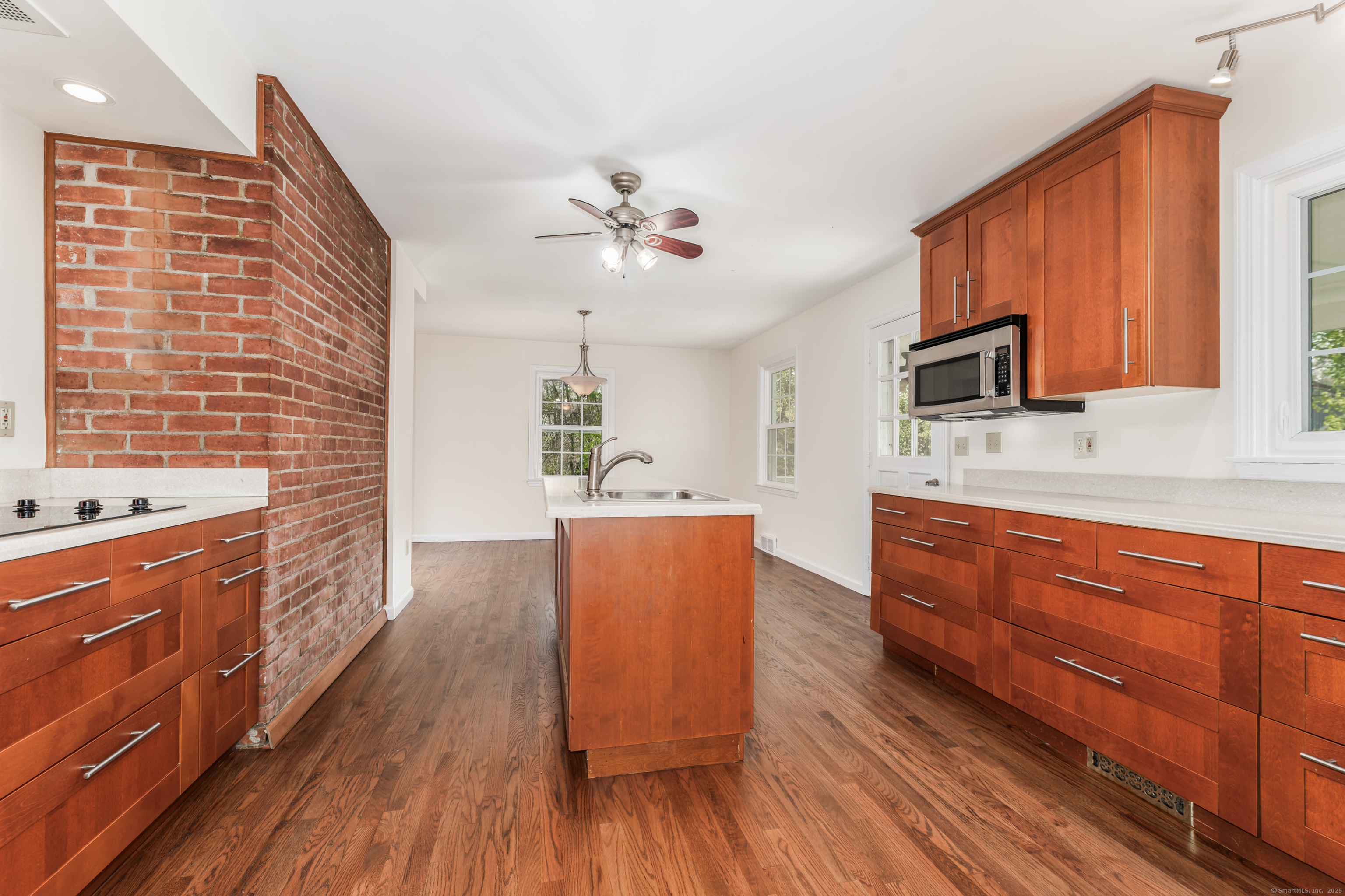 123 Hilltop, Trumbull, Connecticut 06611