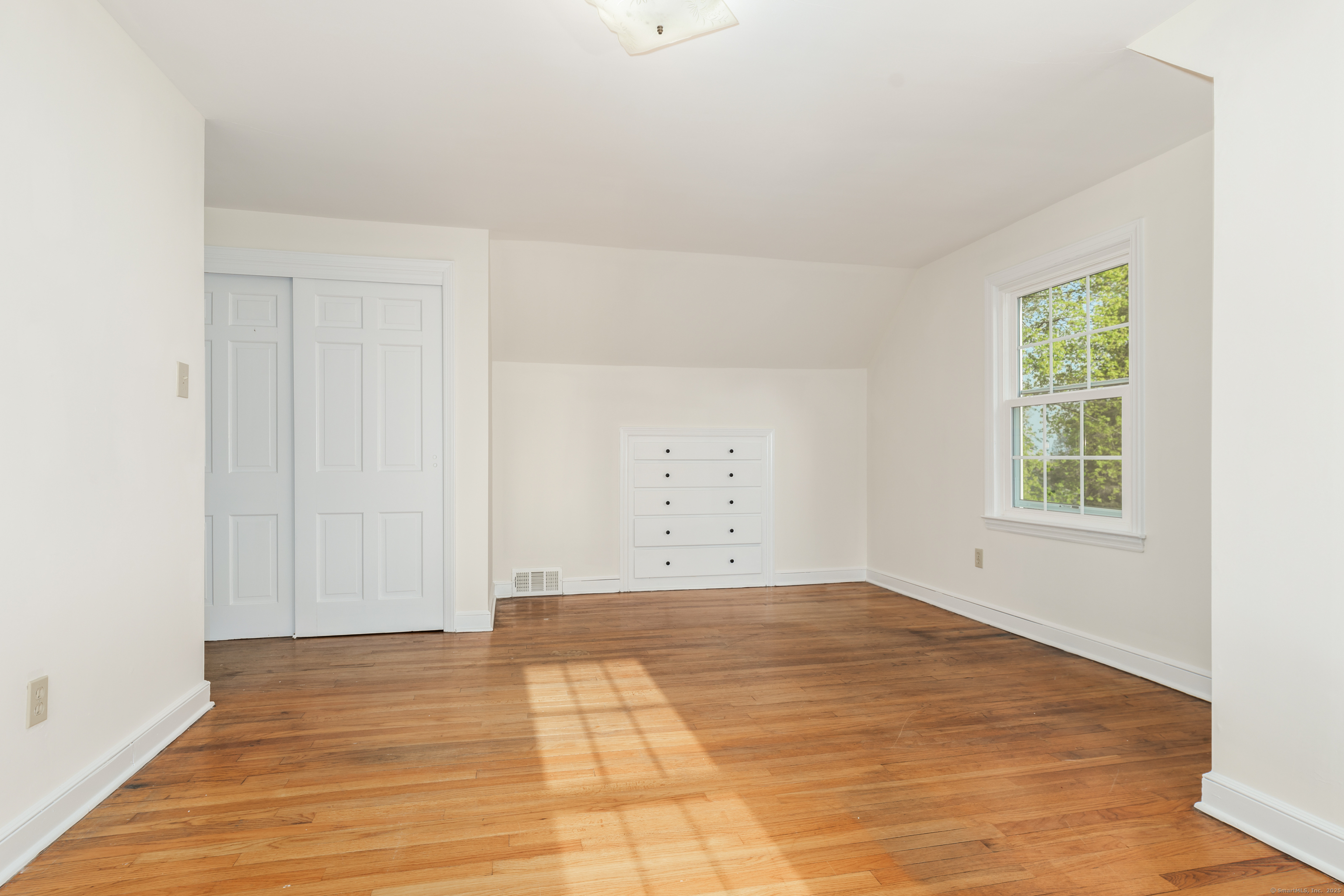 123 Hilltop, Trumbull, Connecticut 06611