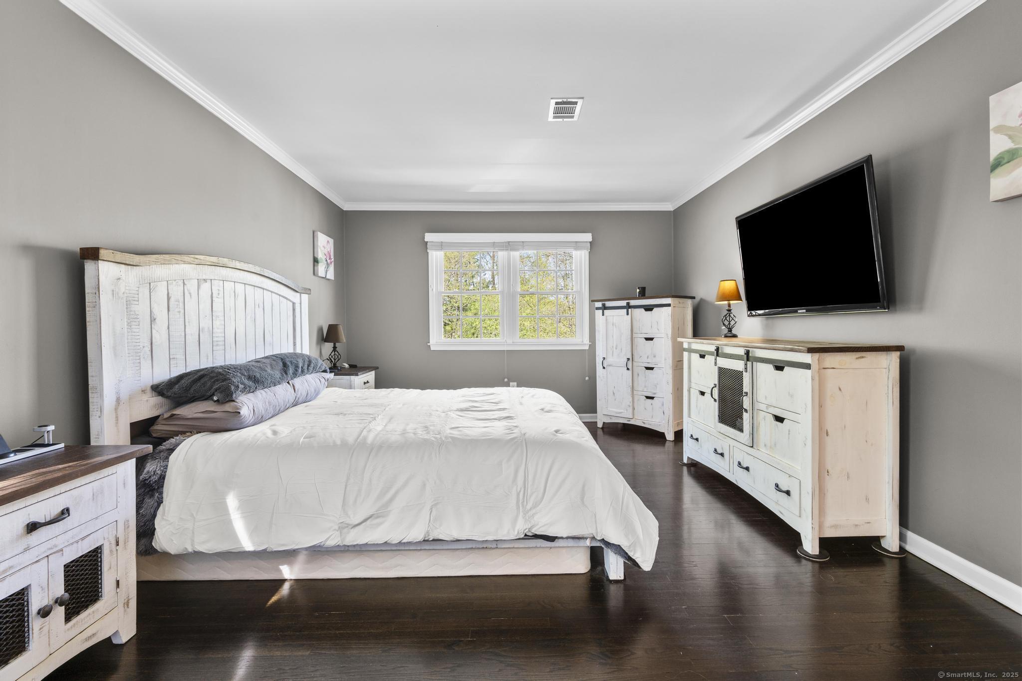 16 Black Twig, Stamford, Connecticut 06903