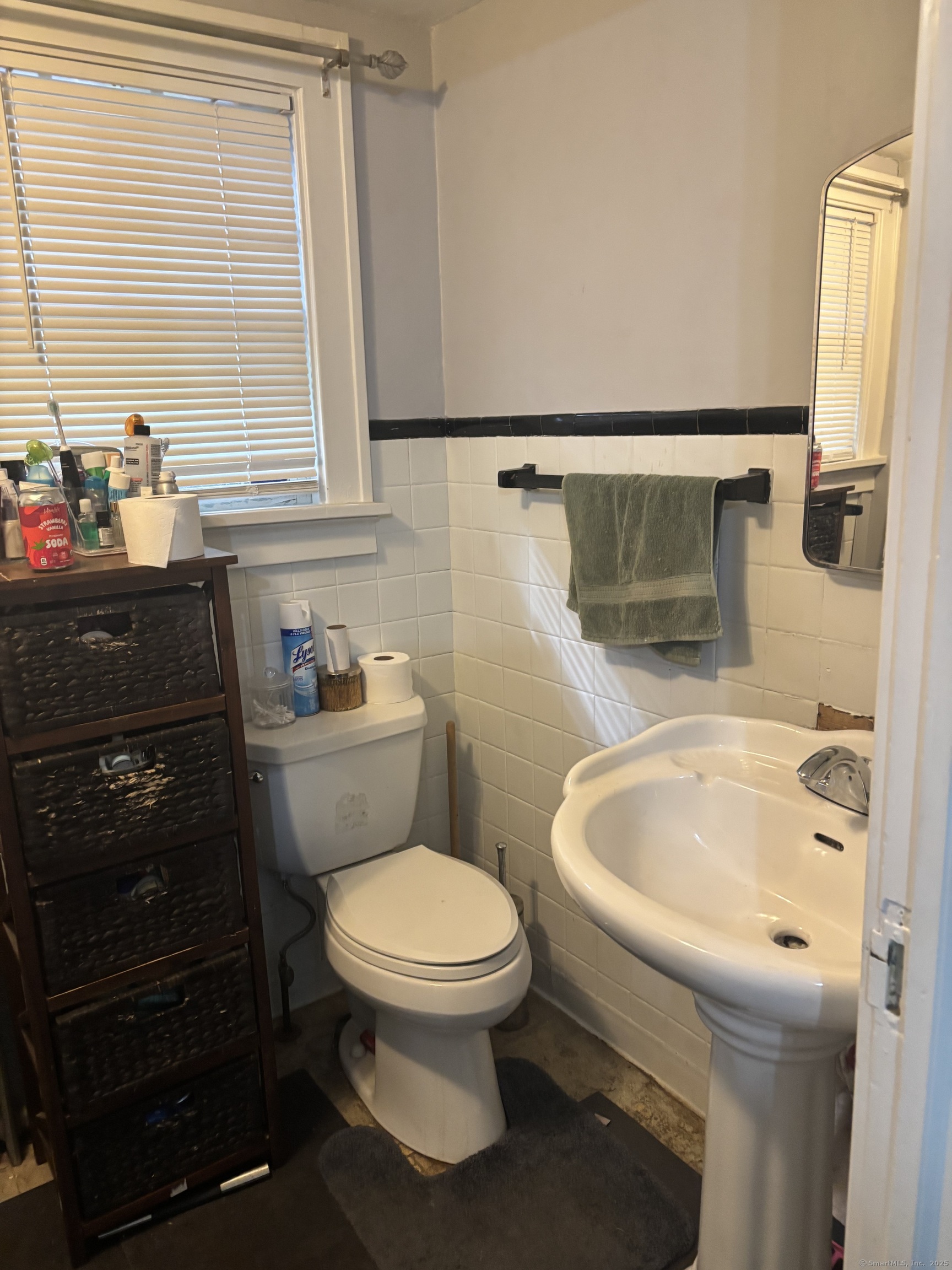 45 Ivy, Branford, Connecticut 06405