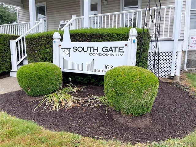 163 South, Danbury, Connecticut 06810