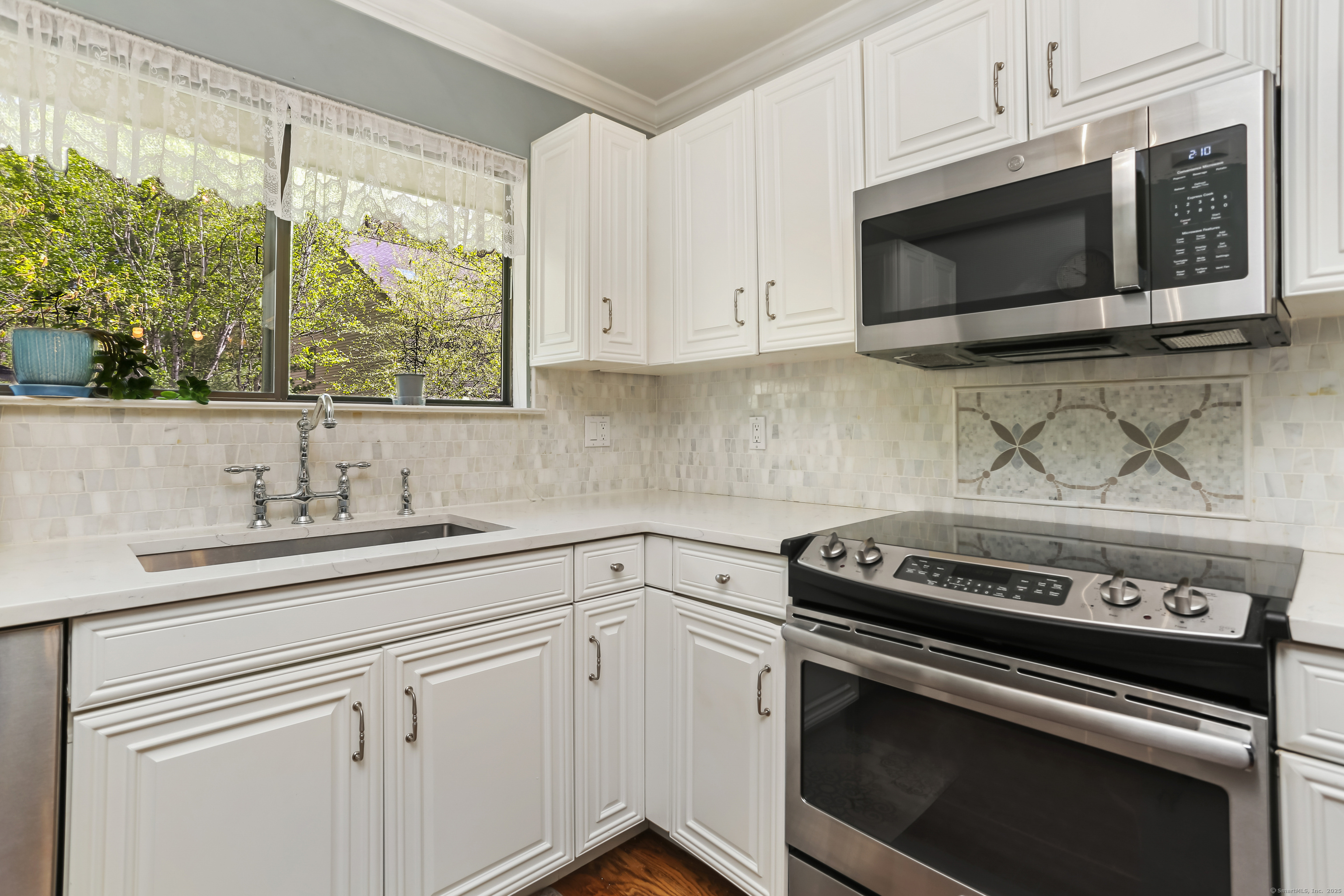 2435 Bedford, Stamford, Connecticut 06905