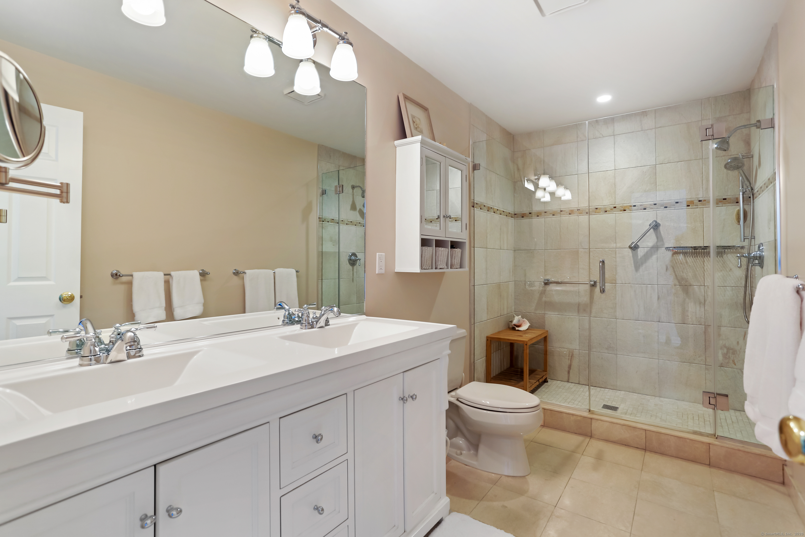 2435 Bedford, Stamford, Connecticut 06905