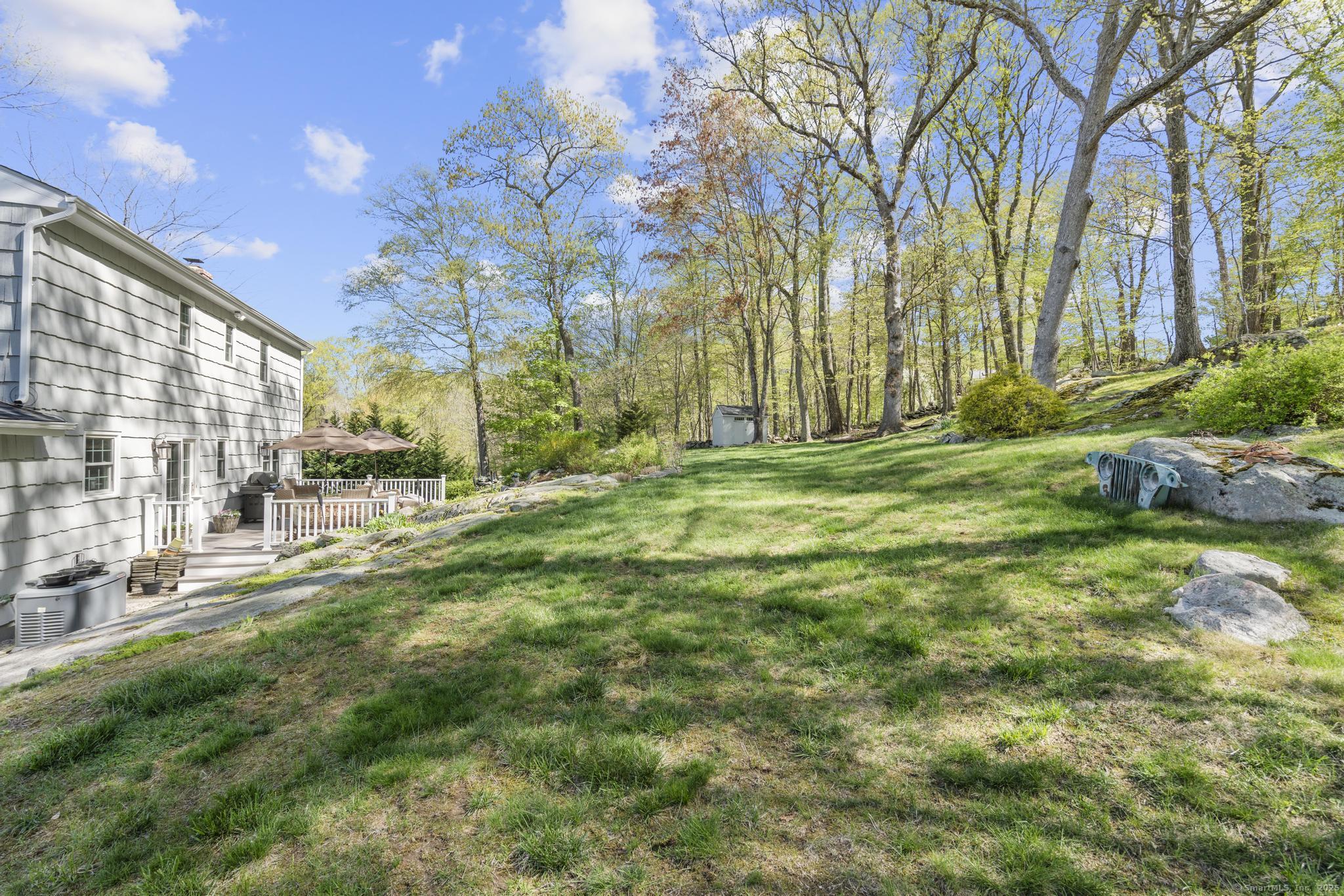 16 Black Twig, Stamford, Connecticut 06903