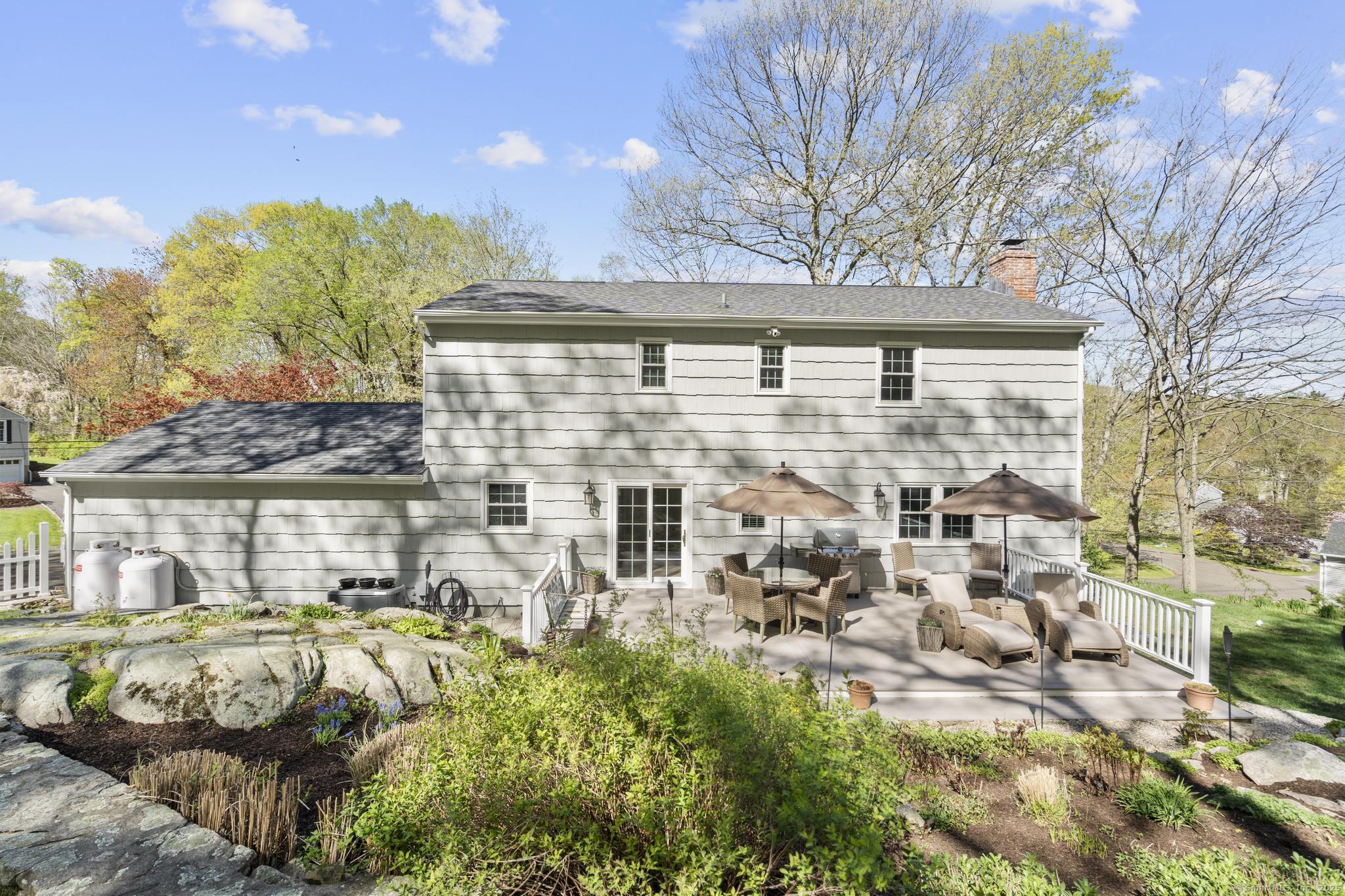 16 Black Twig, Stamford, Connecticut 06903