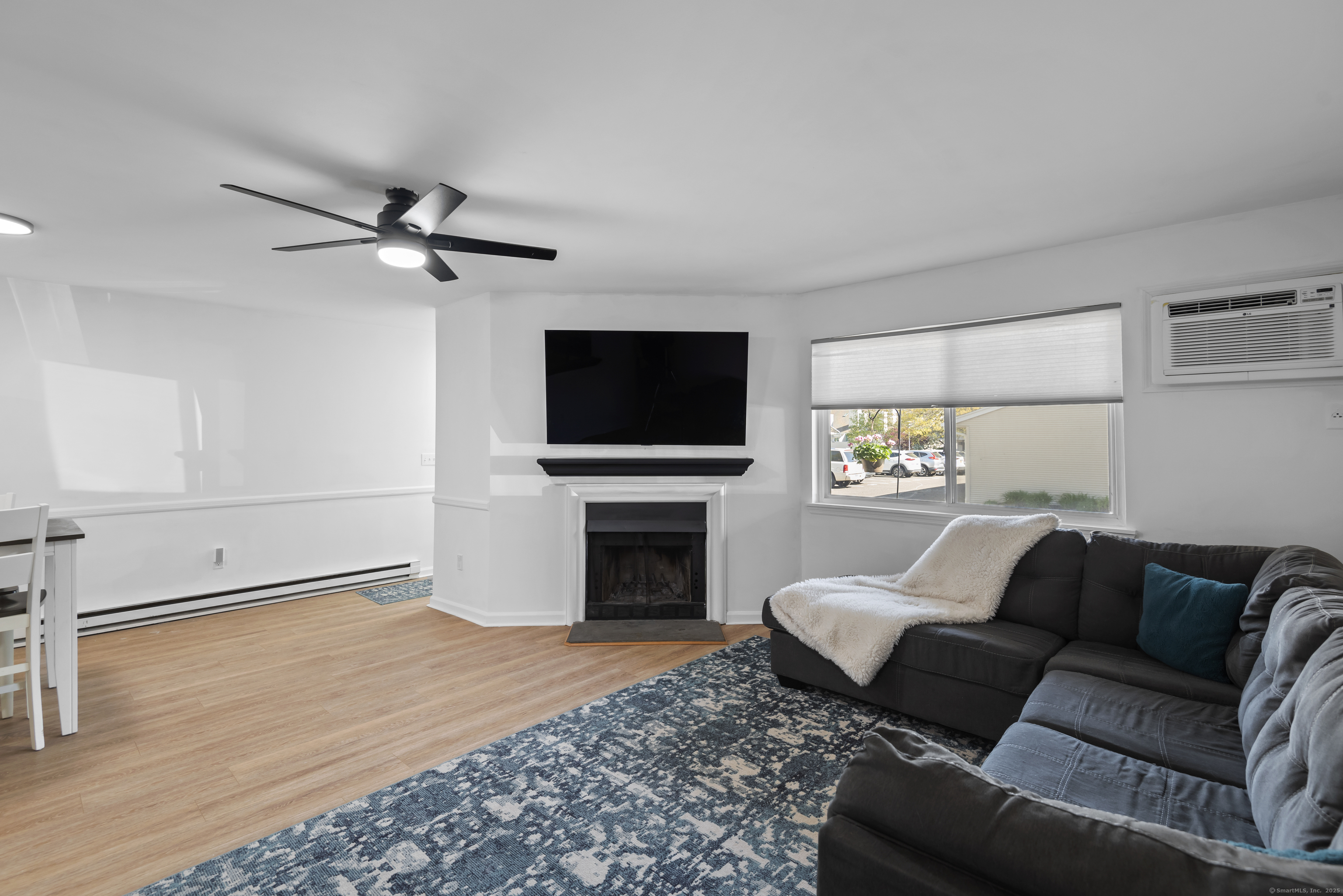 136 Pembroke, Danbury, Connecticut 06811