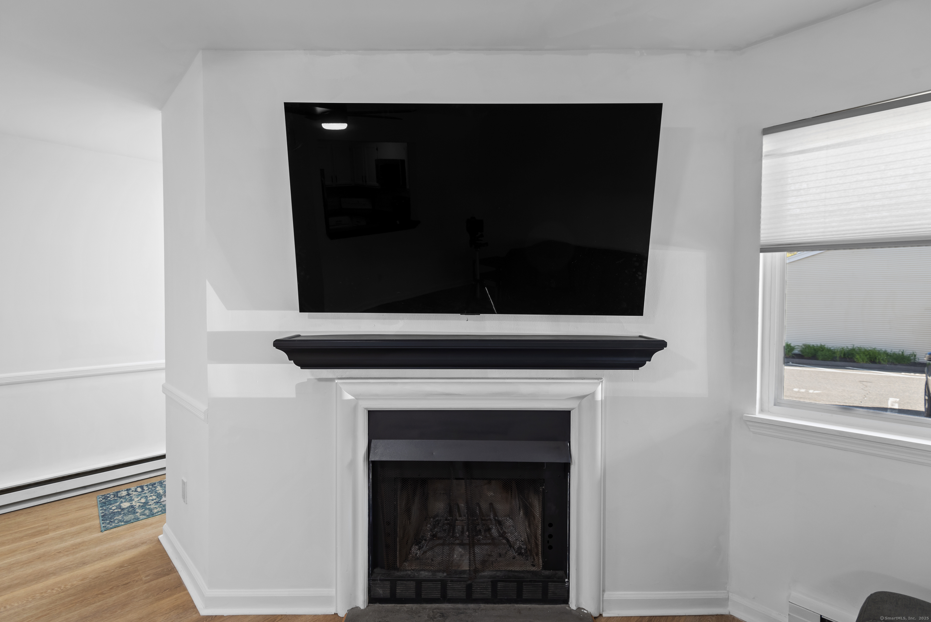 136 Pembroke, Danbury, Connecticut 06811