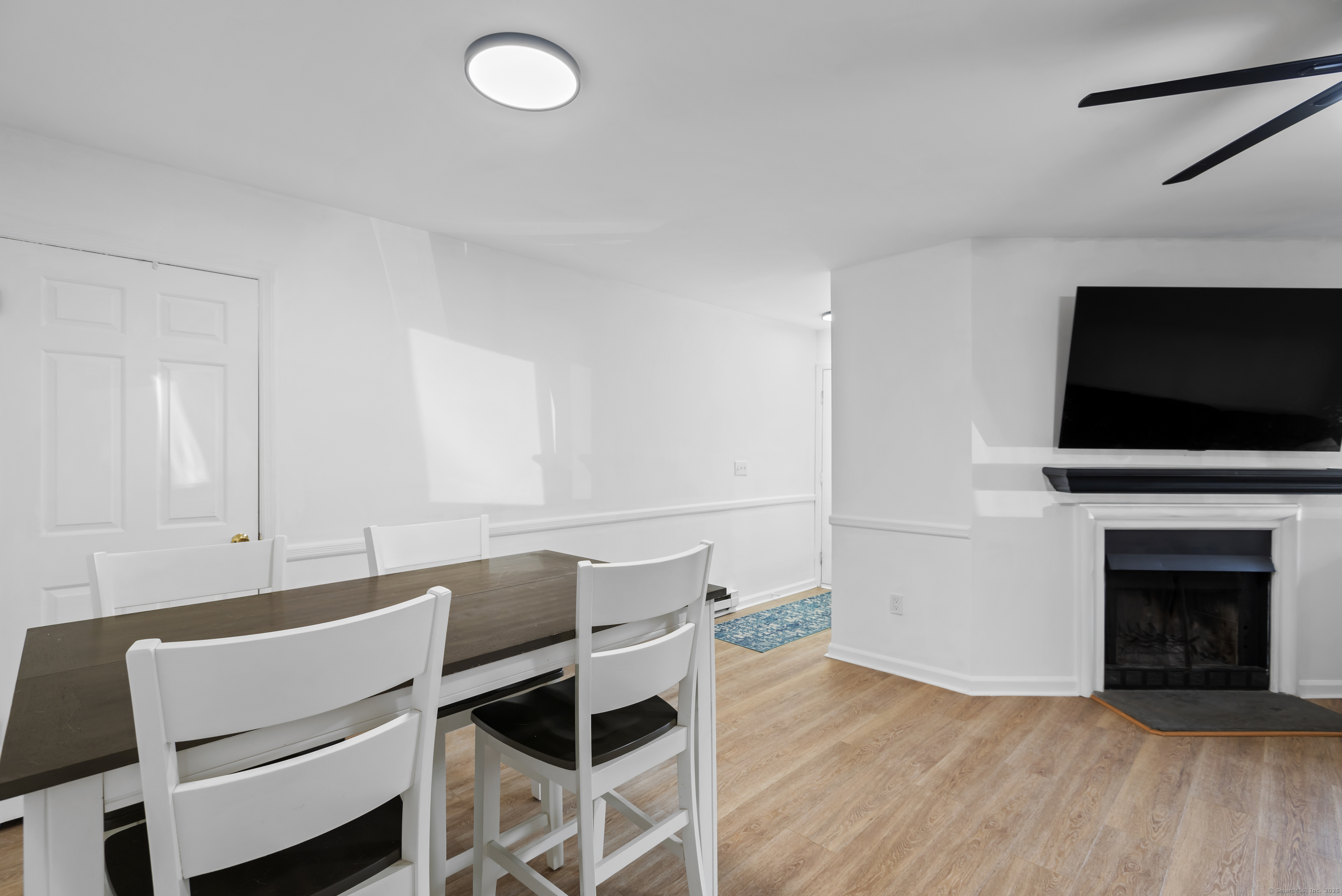 136 Pembroke, Danbury, Connecticut 06811