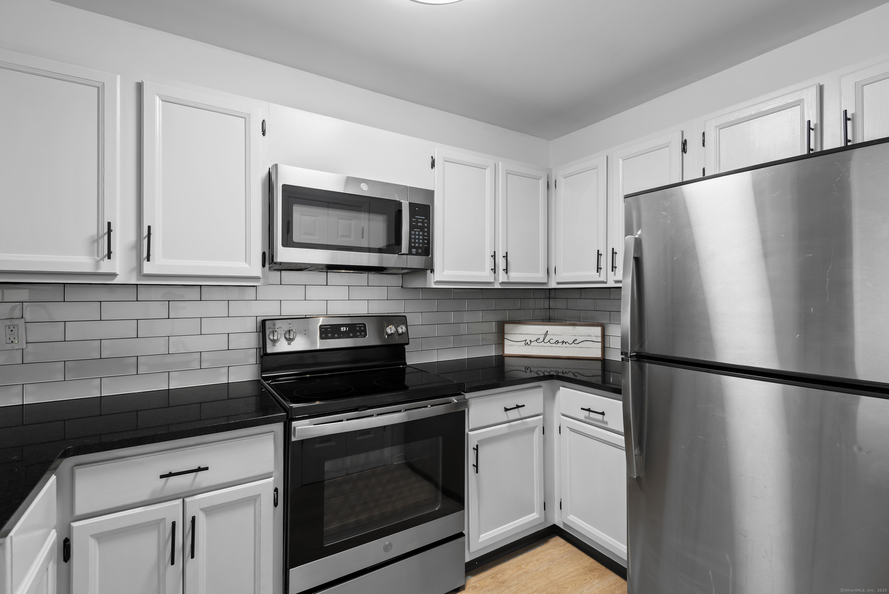 136 Pembroke, Danbury, Connecticut 06811