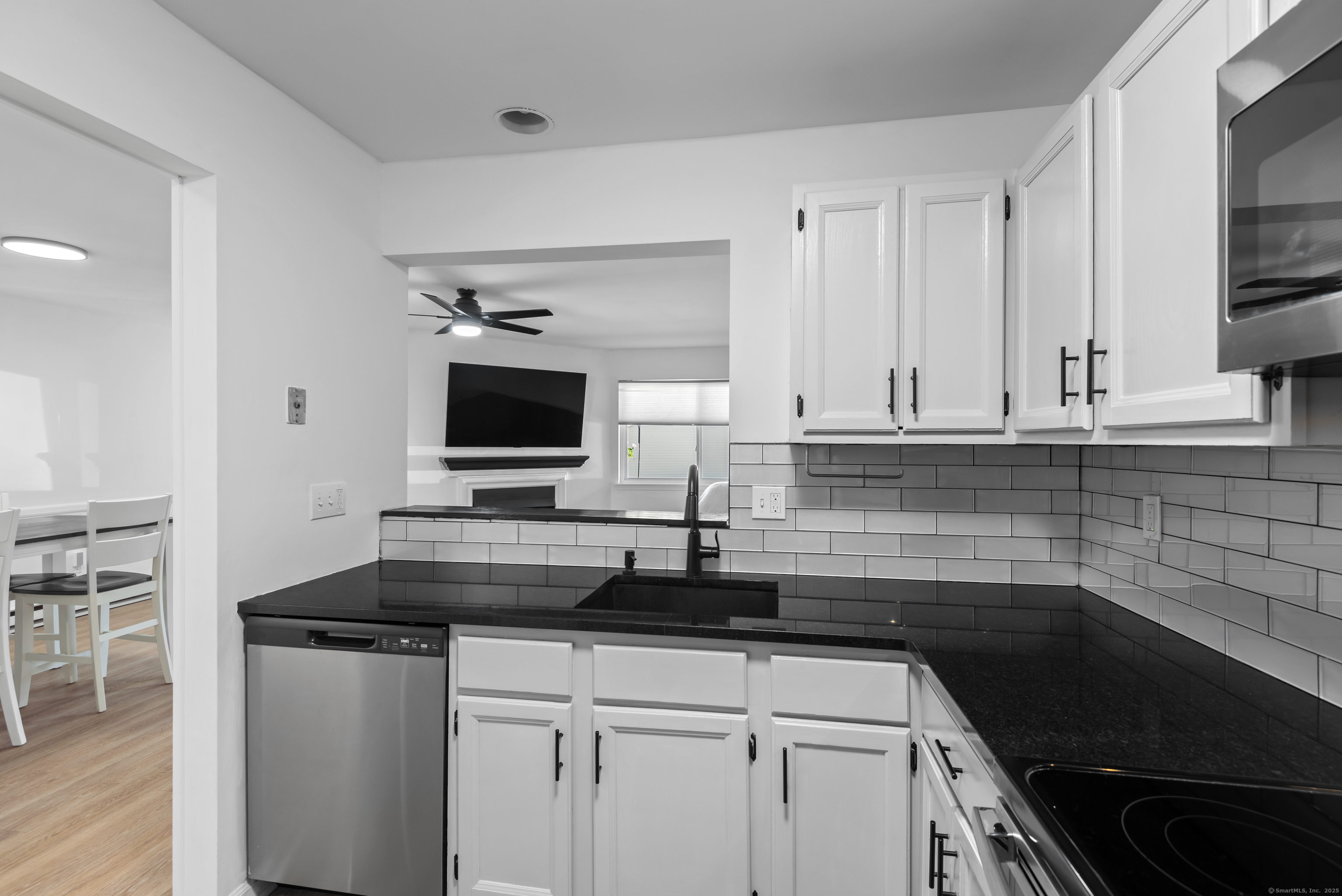 136 Pembroke, Danbury, Connecticut 06811