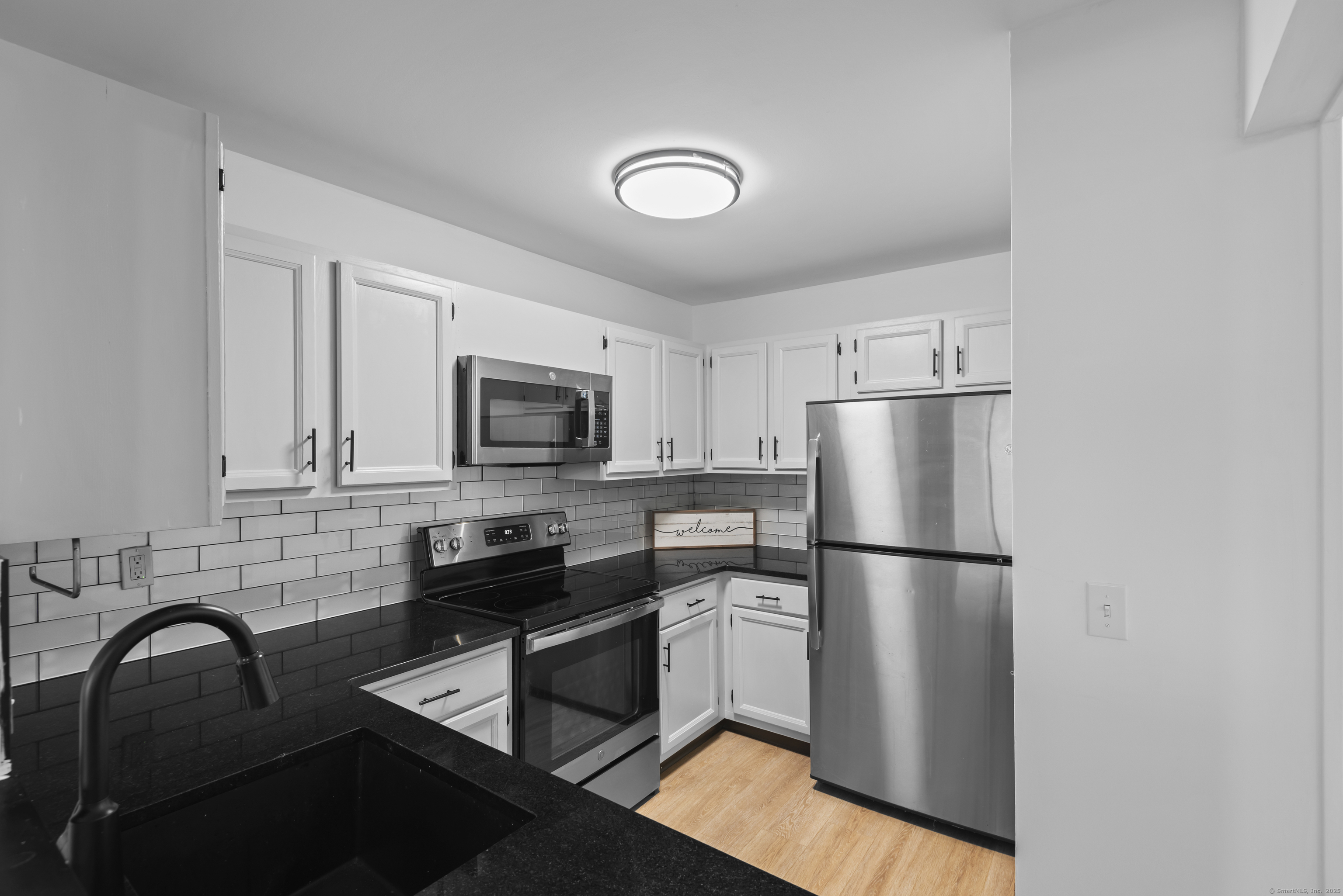 136 Pembroke, Danbury, Connecticut 06811