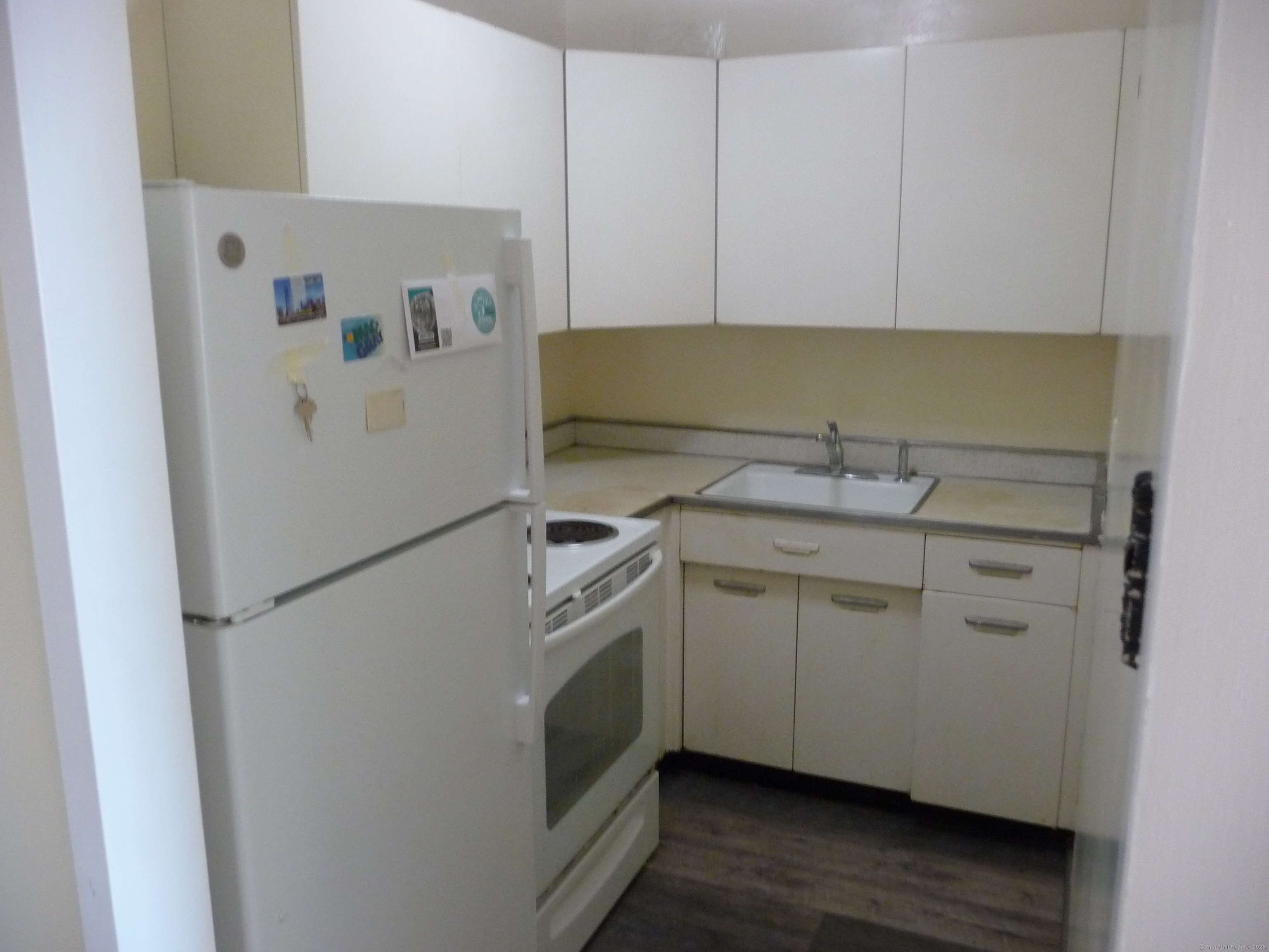 100 York, New Haven, Connecticut 06511