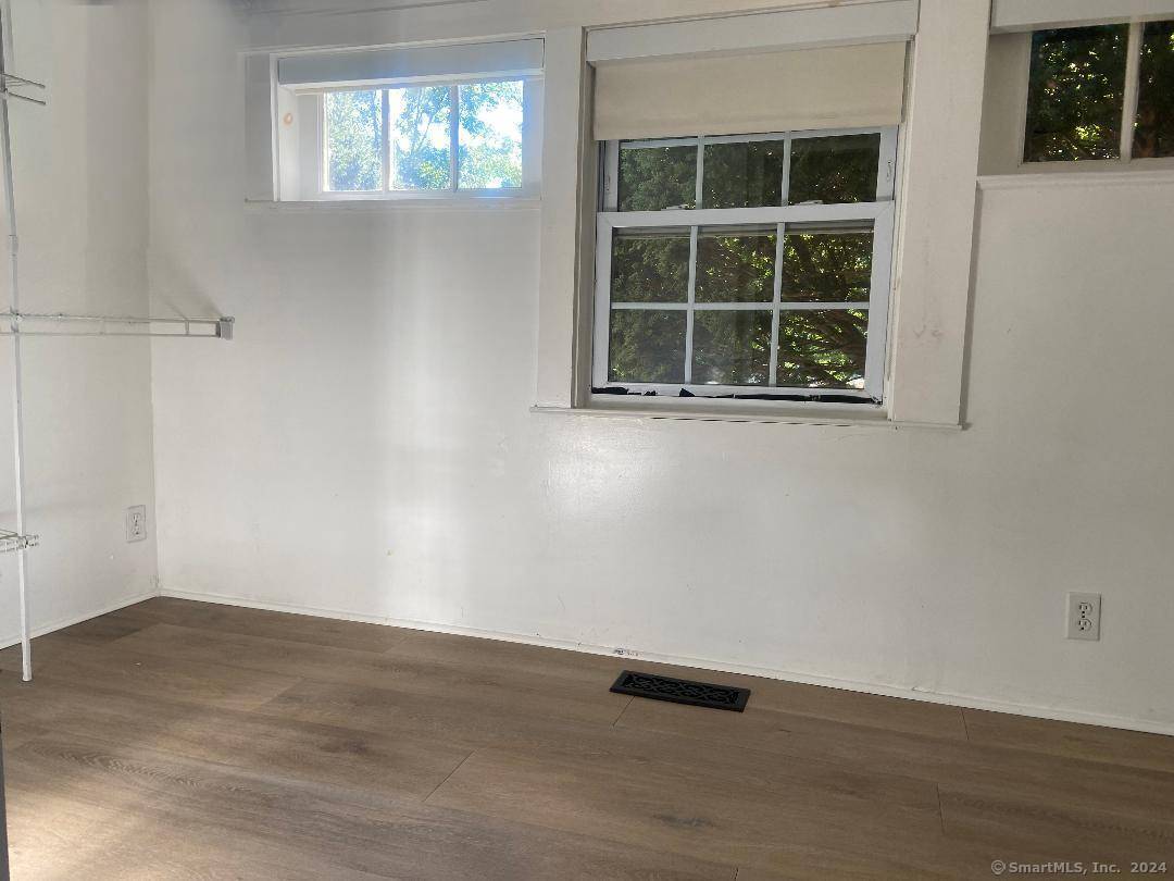 18 Oaklawn, Stamford, Connecticut 06905