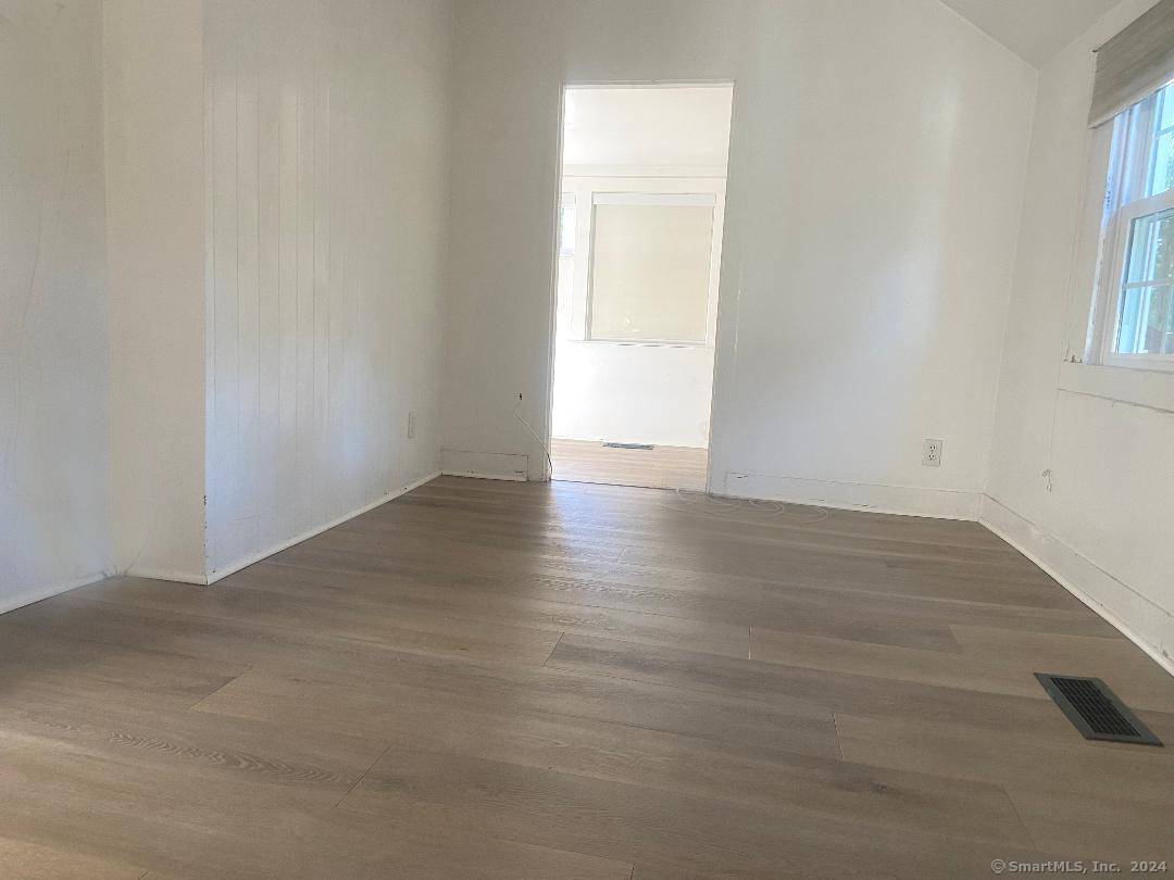 18 Oaklawn, Stamford, Connecticut 06905