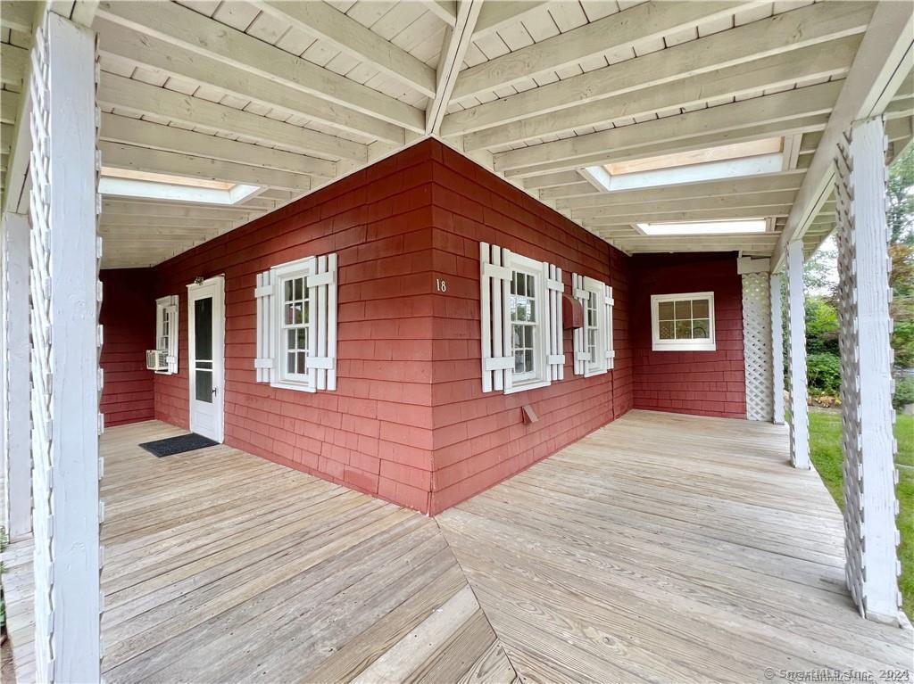 18 Oaklawn, Stamford, Connecticut 06905