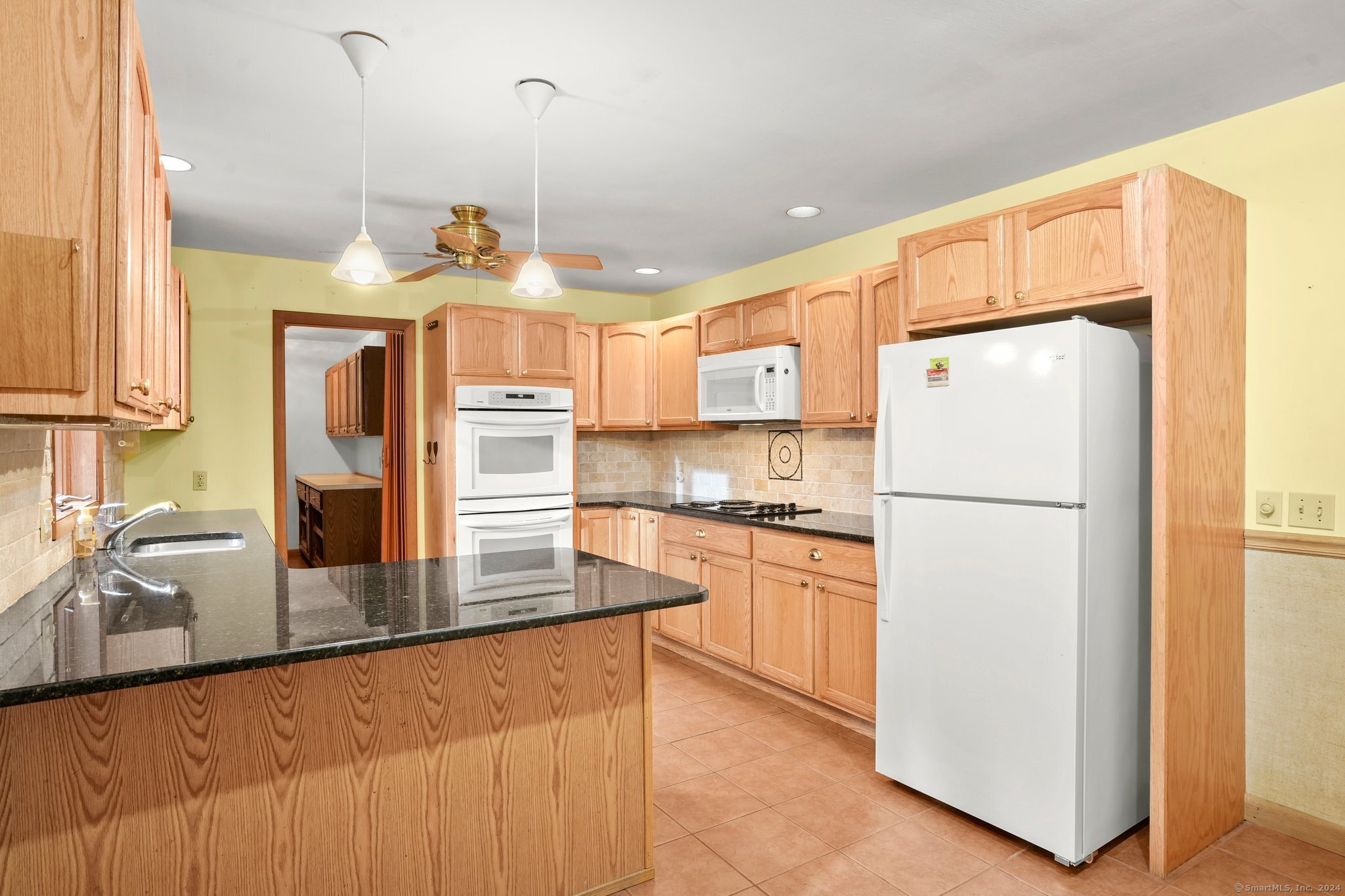 6 Old Greenwoods, Sherman, Connecticut 06784