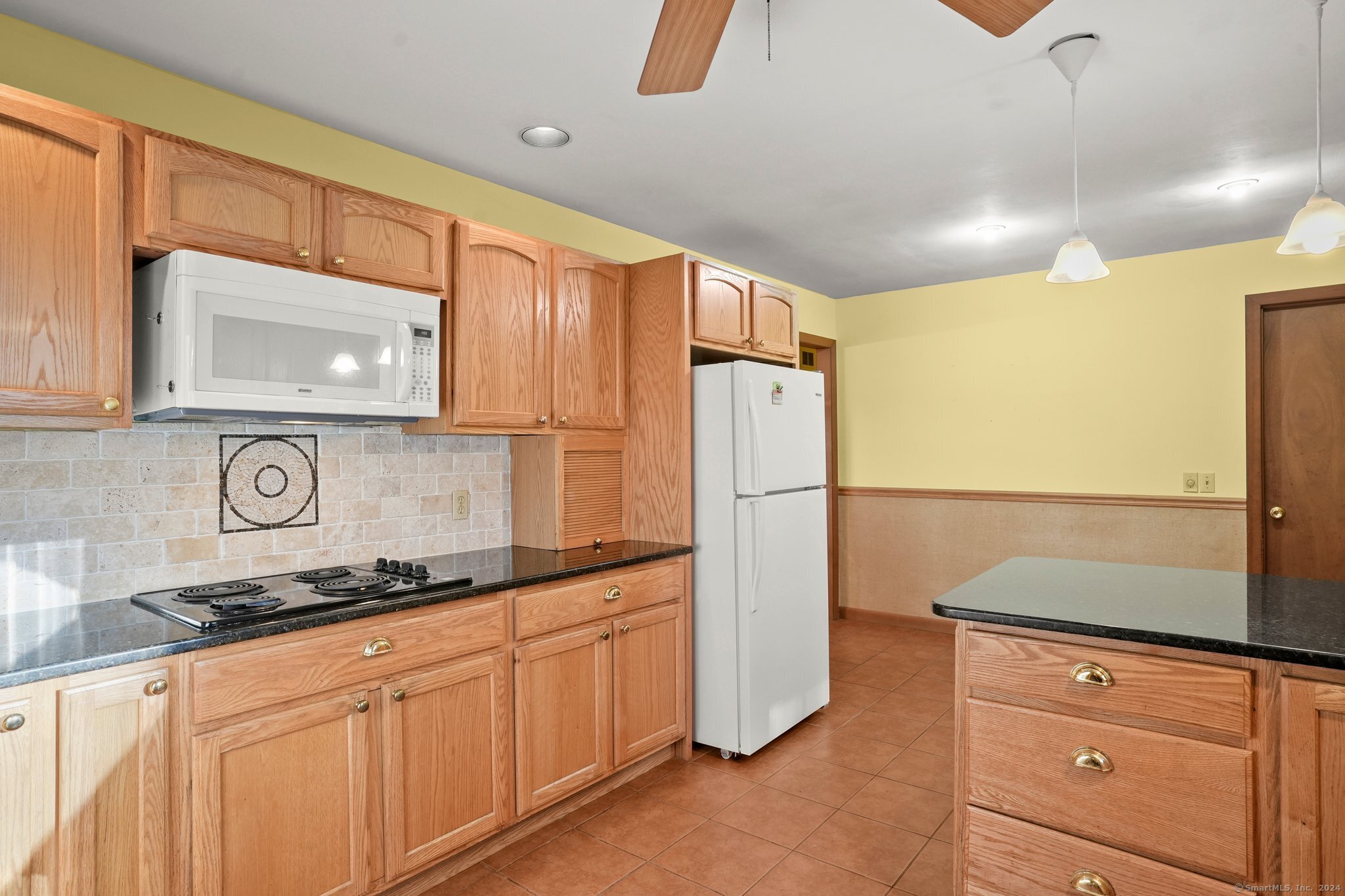 6 Old Greenwoods, Sherman, Connecticut 06784