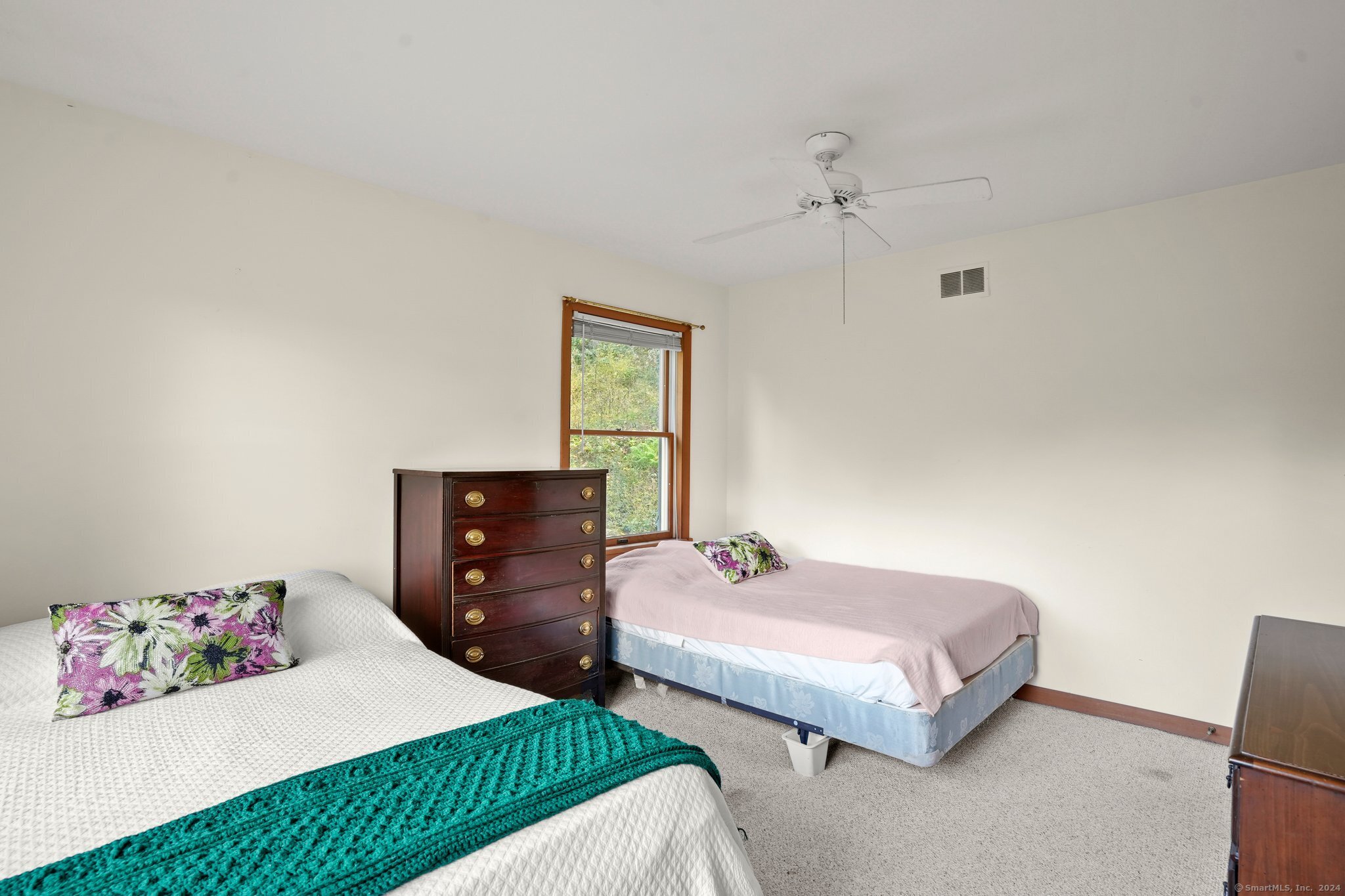 6 Old Greenwoods, Sherman, Connecticut 06784