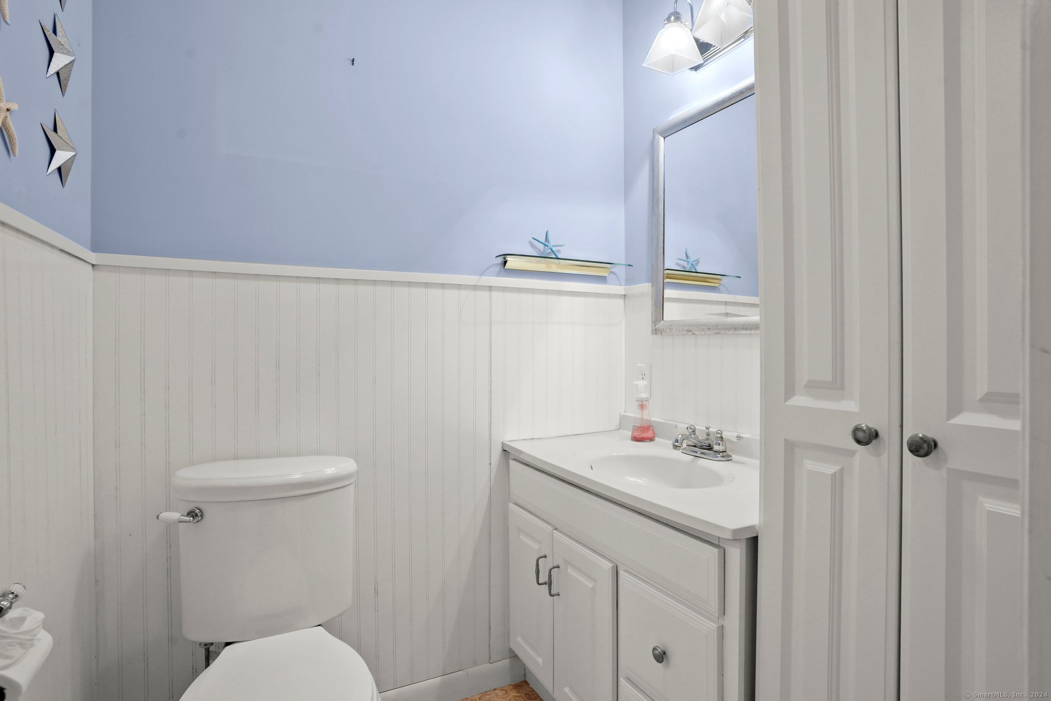 6 Old Greenwoods, Sherman, Connecticut 06784