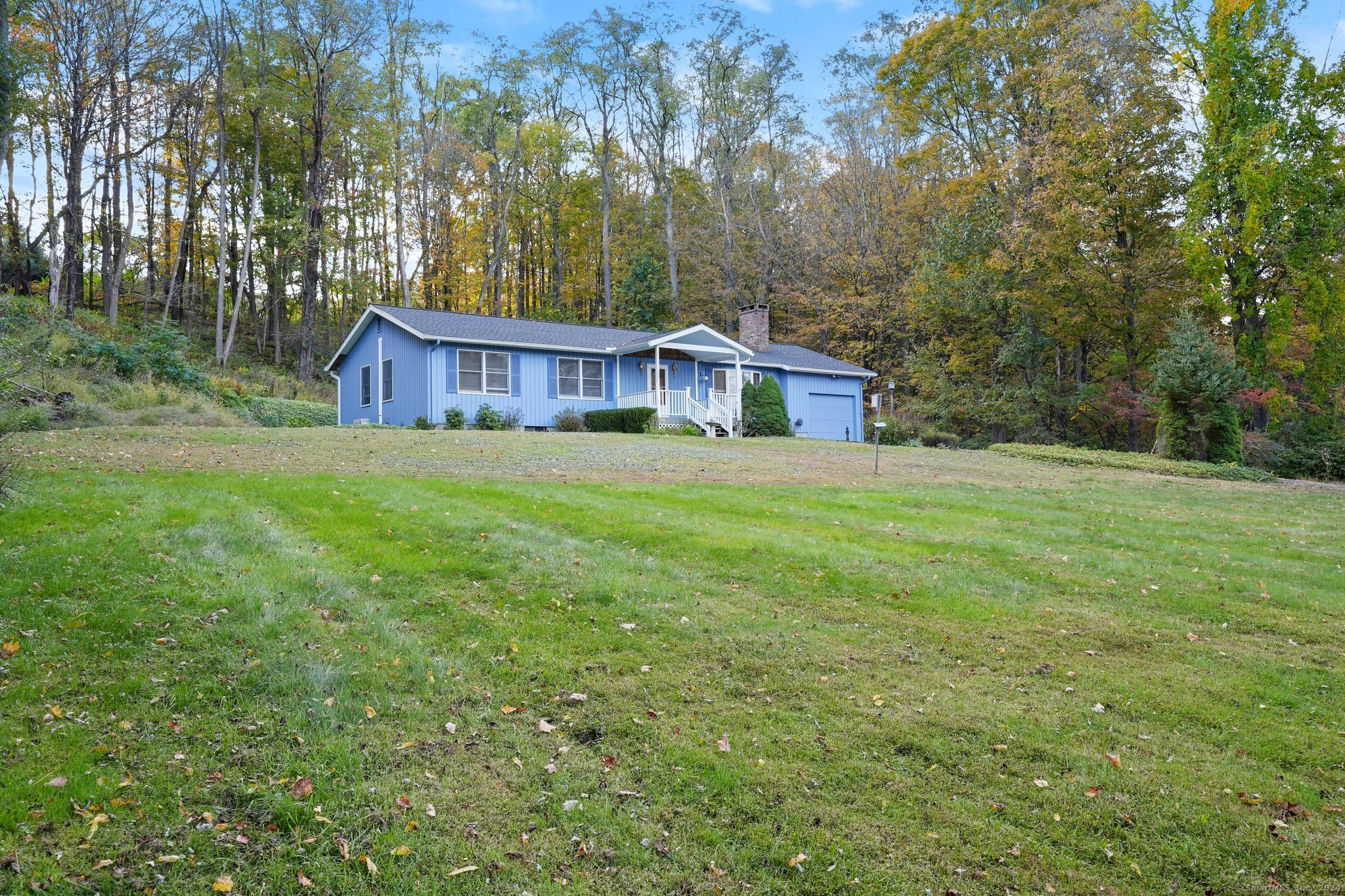 6 Old Greenwoods, Sherman, Connecticut 06784