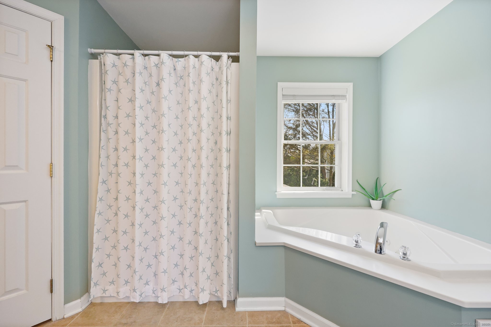 179 Sterling, Fairfield, Connecticut 06825